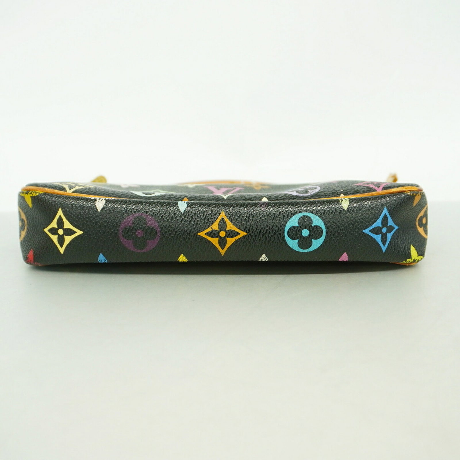 Louis Vuitton Pouch - 3