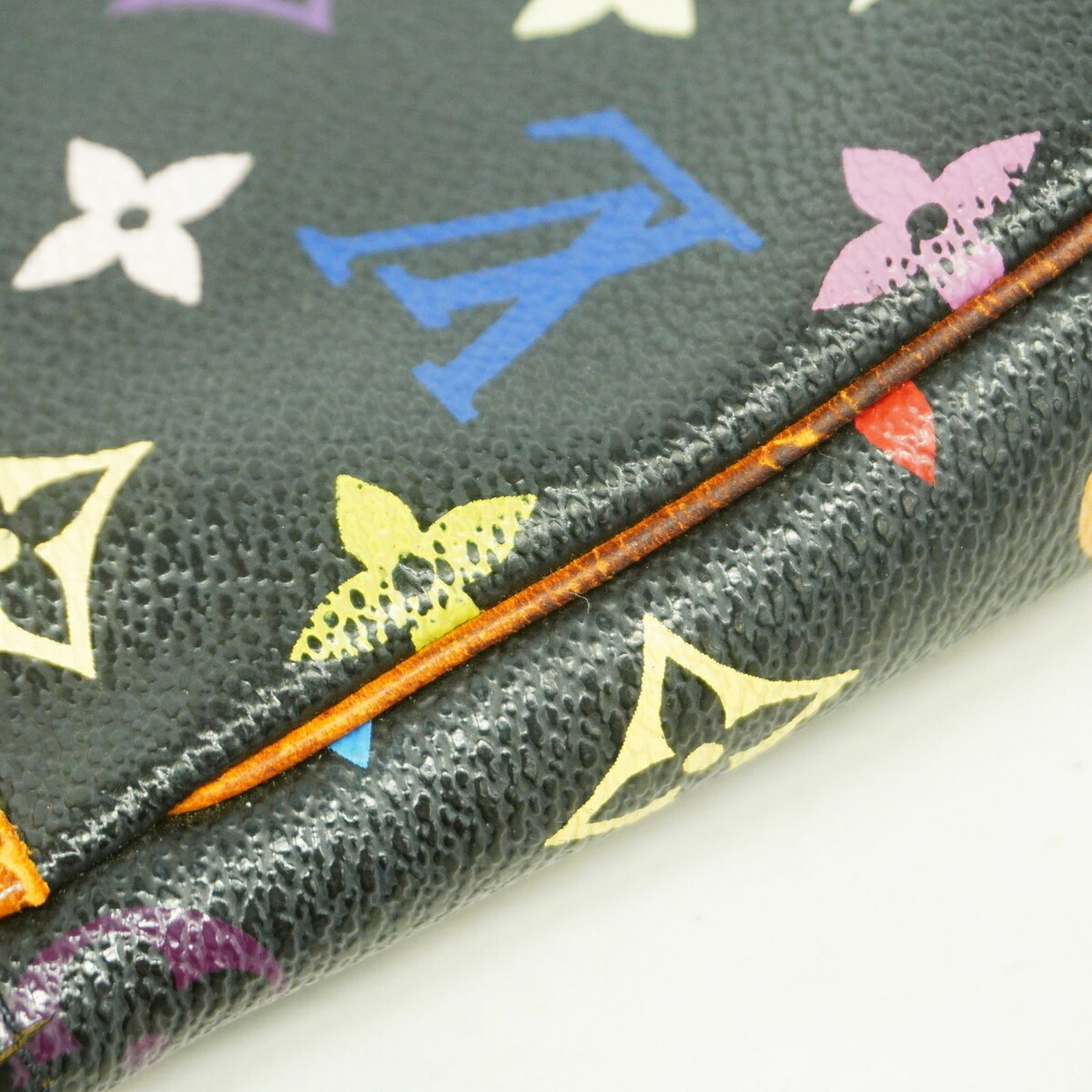 Louis Vuitton Pouch - 8