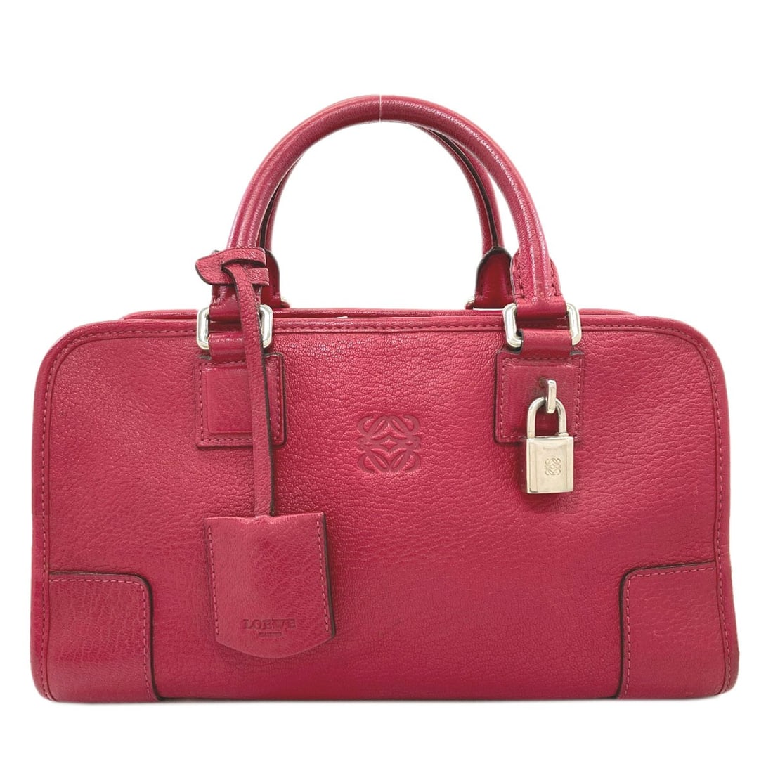 Calf Handbag Loewe Amazona: Calf Handbag Loewe Amazona Red Calf Handbag by LOEWE, featuring a bold exterior color and a premium material. This Amazona handbag is a stylish and elegant option, showcasing the brand's signature