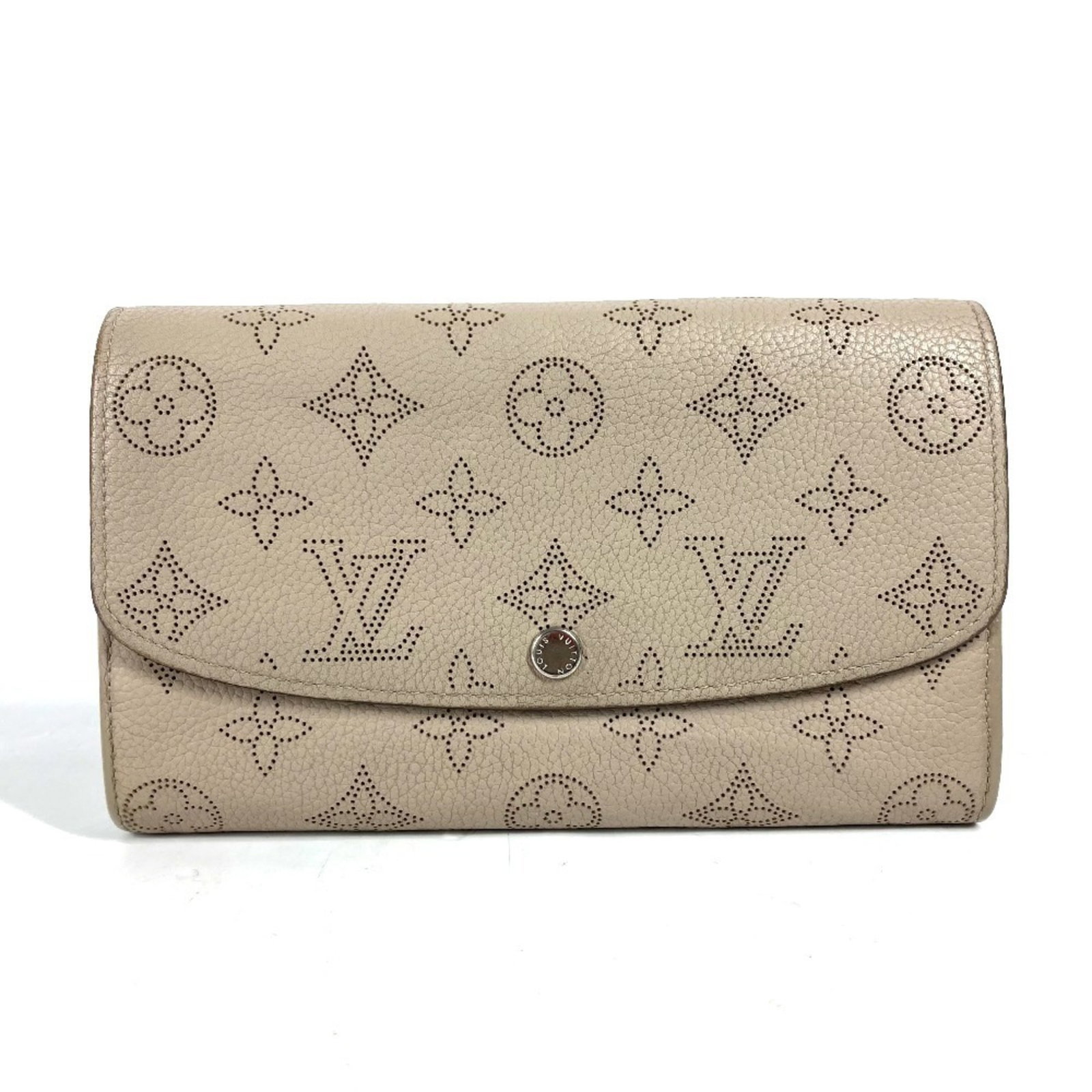 Louis Vuitton Long Wallet (Bi-Fold) Mahina Leather: Louis Vuitton Long Wallet (Bi-Fold) Mahina Leather The Louis Vuitton Long Wallet (Bi-Fold) Mahina Leather is a stylish and functional accessory, featuring a classic bi-fold design with a spacious