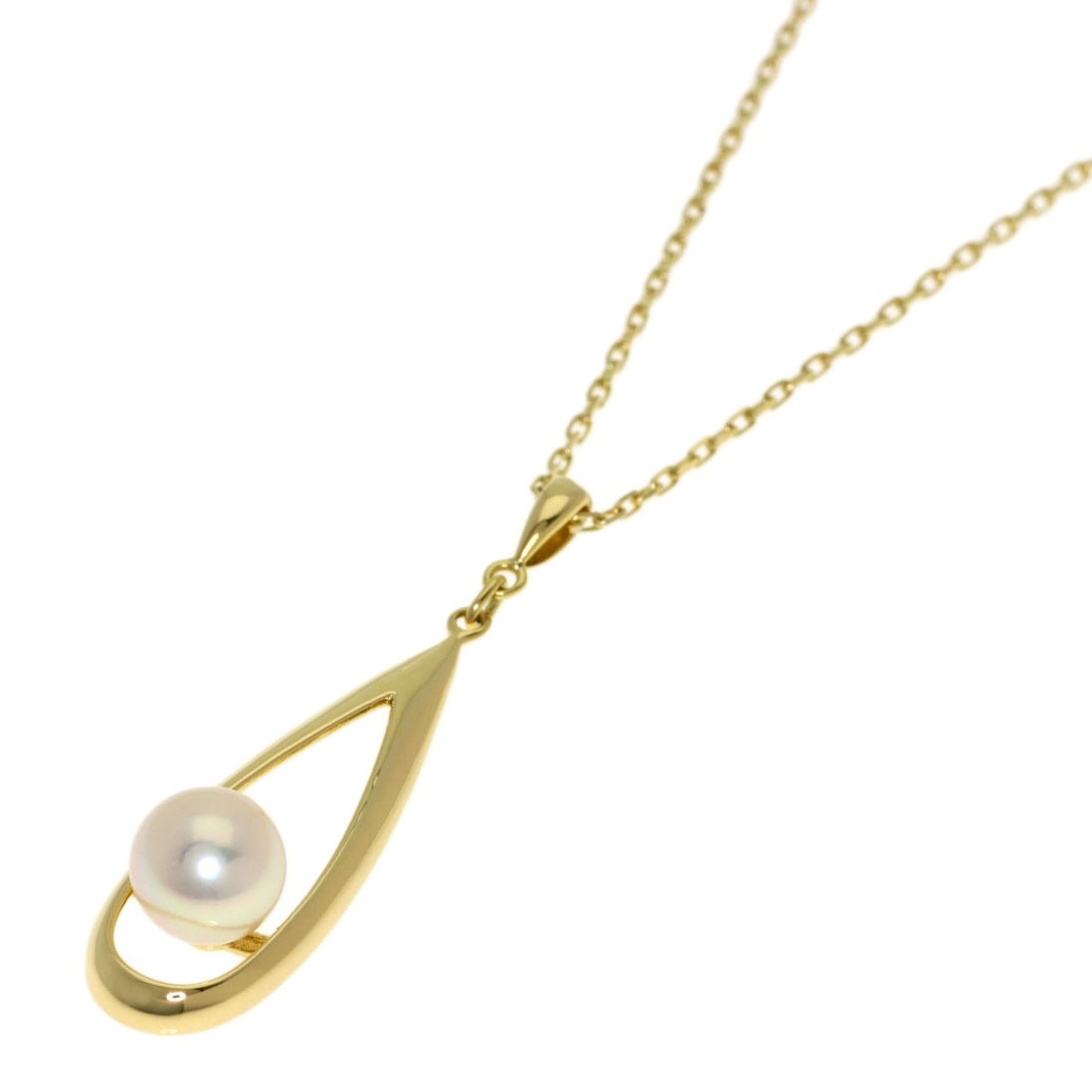 K18 Yellow Gold Mikimoto Pearl Necklace: K18 Yellow Gold Mikimoto Pearl Necklace K18 Yellow Gold Mikimoto Pearl Necklace boasts a stunning gold finish and a beautiful pearl main stone, crafted from high-quality K18 gold. This elegant