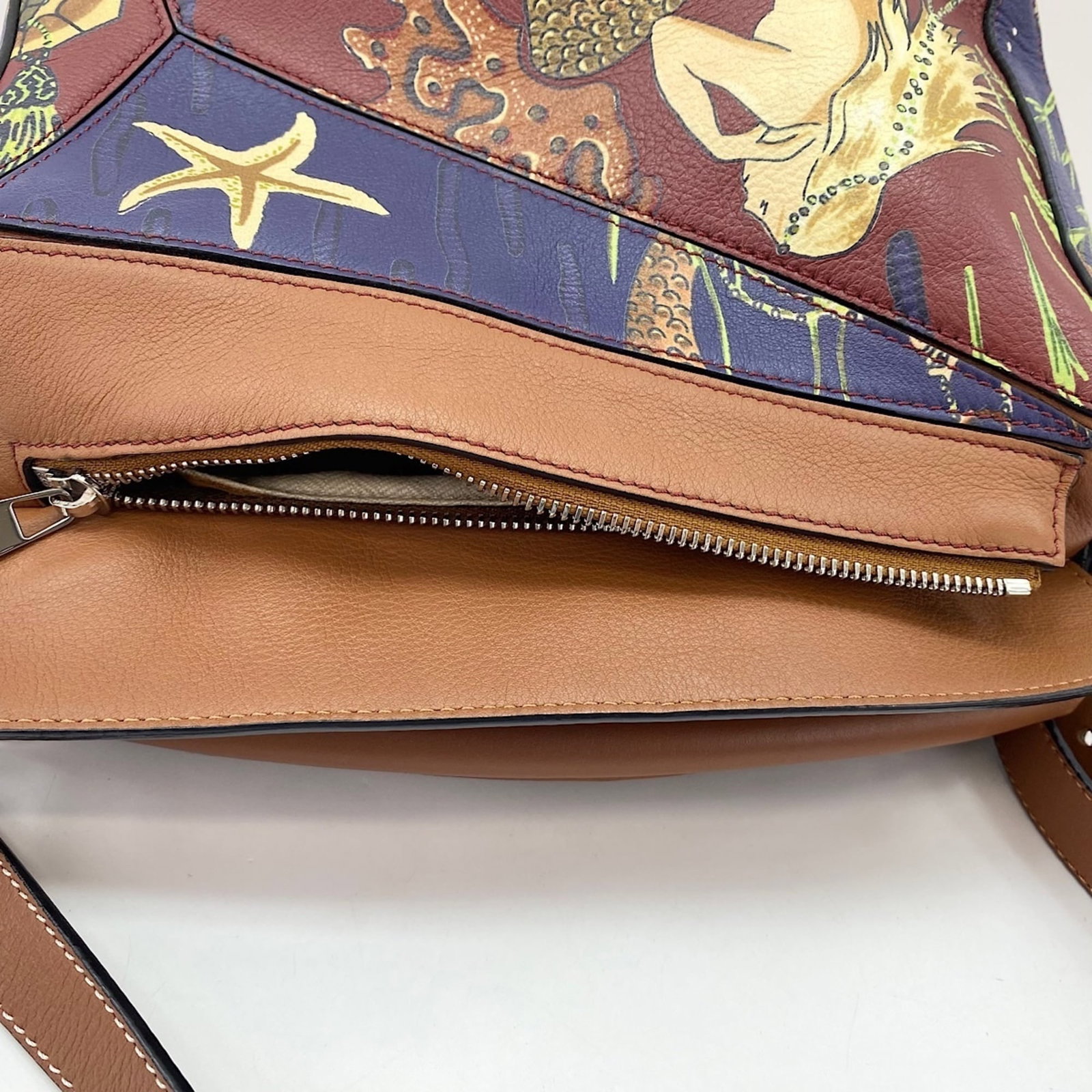 Shoulder bag from Loewe - 11