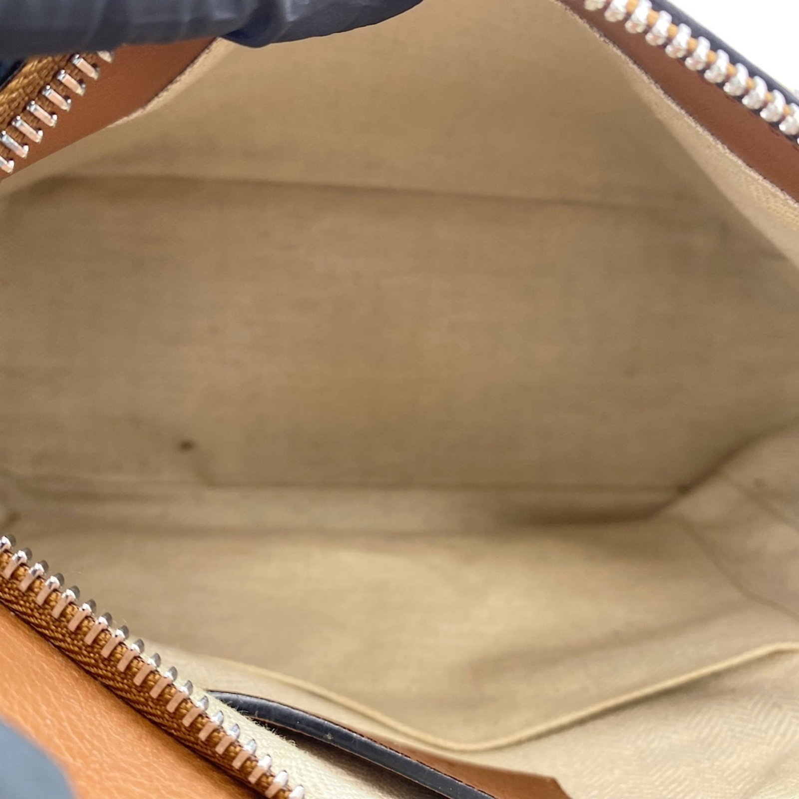 Shoulder bag from Loewe - 12