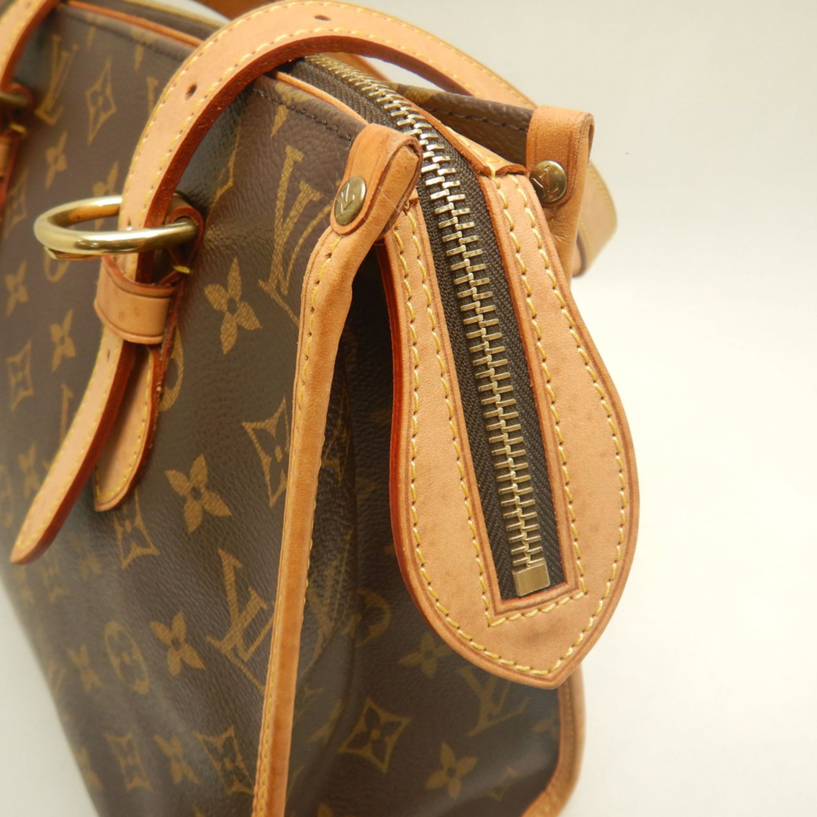Louis Vuitton Monogram Tote - 10