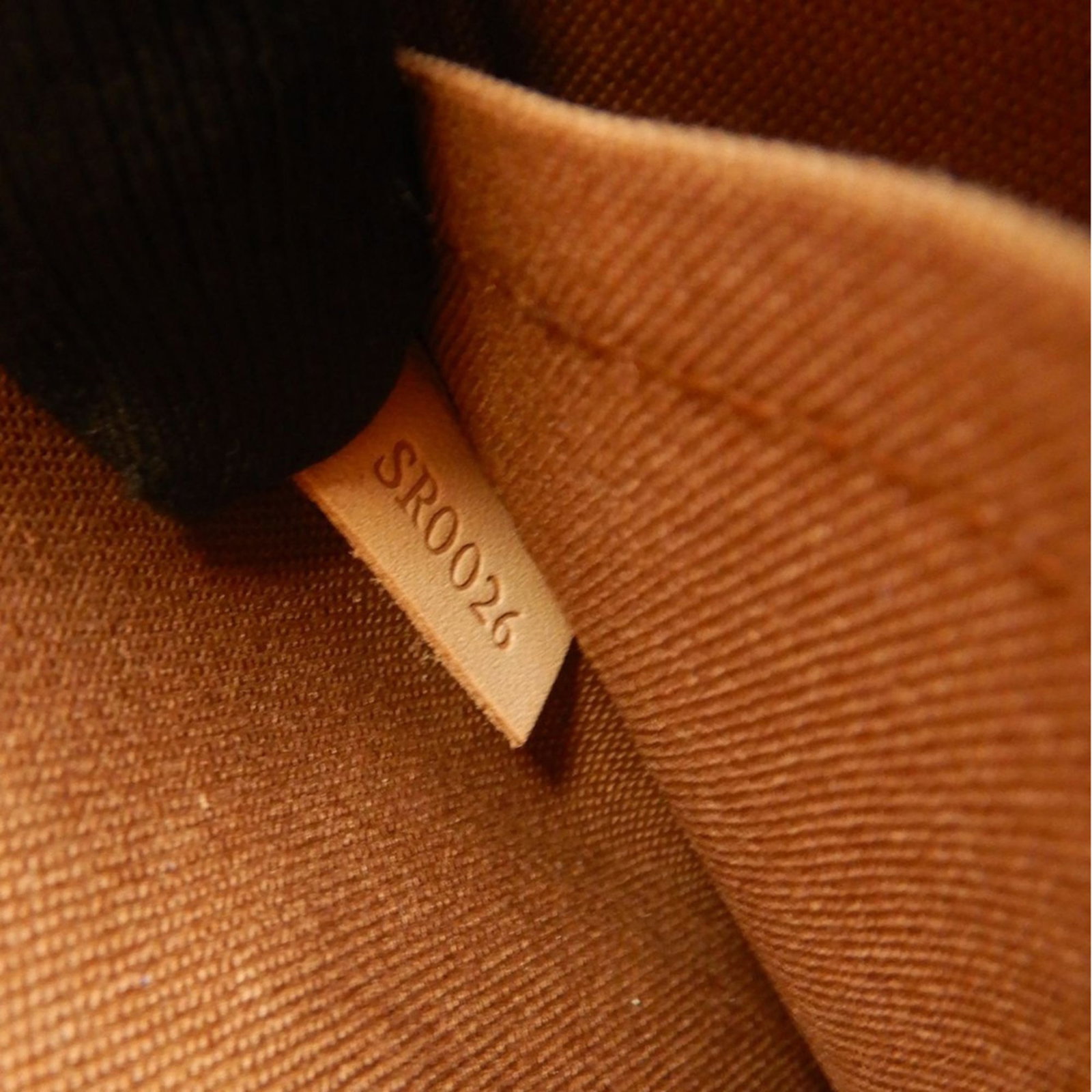 Louis Vuitton Monogram Tote - 19