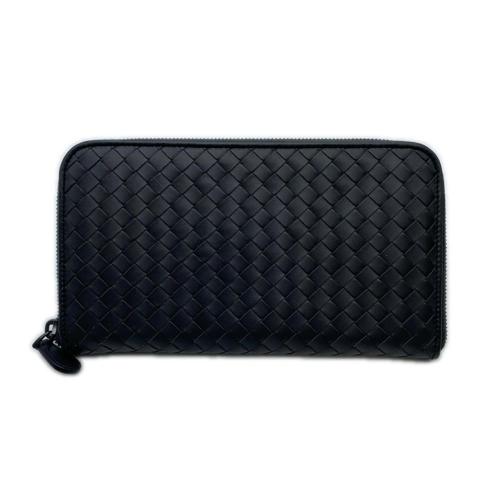 Bottega Veneta Long Wallet (Bi-Fold) Leather: Bottega Veneta Long Wallet (Bi-Fold) Leather Bottega Veneta's Intrecciato Long Wallet is a masterclass in understated elegance, boasting a sleek gray calfskin design and a durable zipper closure.