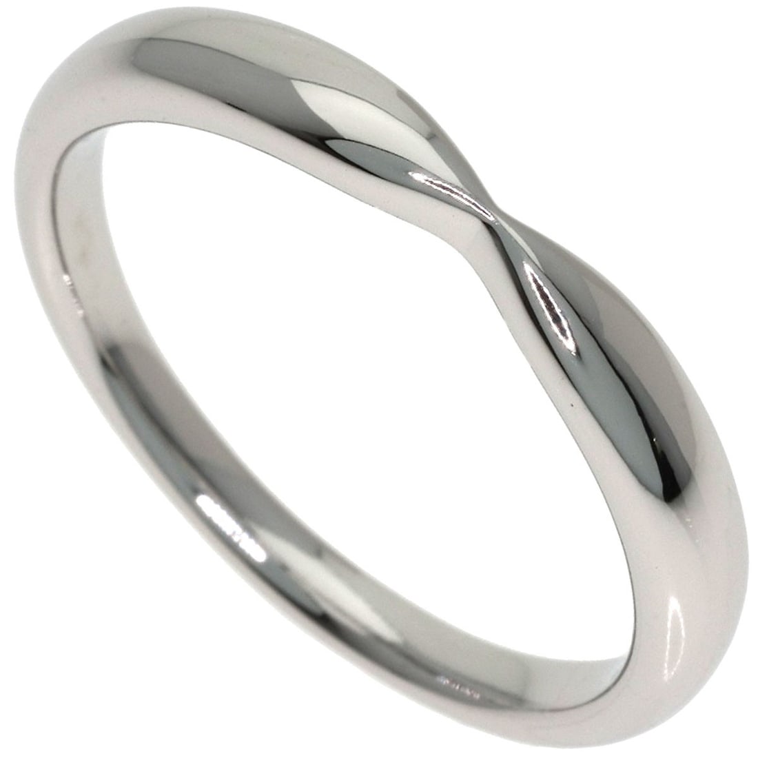 Tiffany&Co. Harmony Wedding Ring Platinum Pt950: Tiffany&Co. Harmony Wedding Ring Platinum Pt950 Platinum Pt950 Tiffany&Co. Harmony Wedding Ring is a stunning silver-toned platinum ring with a unique design, bearing a signature. This elegant ring fe