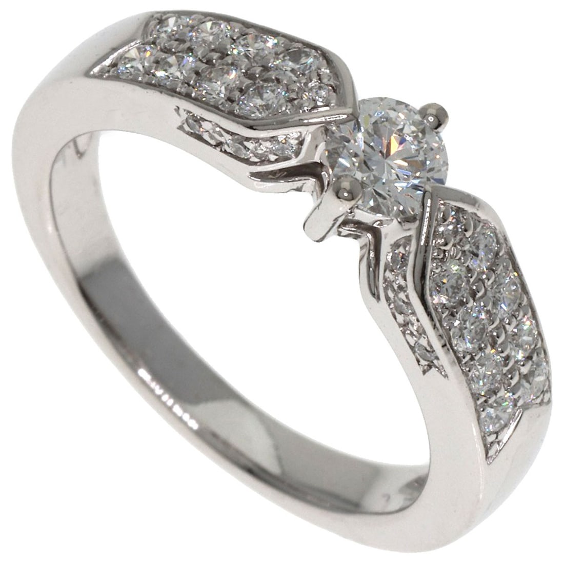 Platinum Pt950 Solitaire Diamond Ring Chaumet Plume: Platinum Pt950 Solitaire Diamond Ring Chaumet Plume Chaumet's Platinum Pt950 Solitaire Diamond Ring boasts a sleek, silver-toned design that showcases a stunning D-color diamond. The ring's 5(US) size