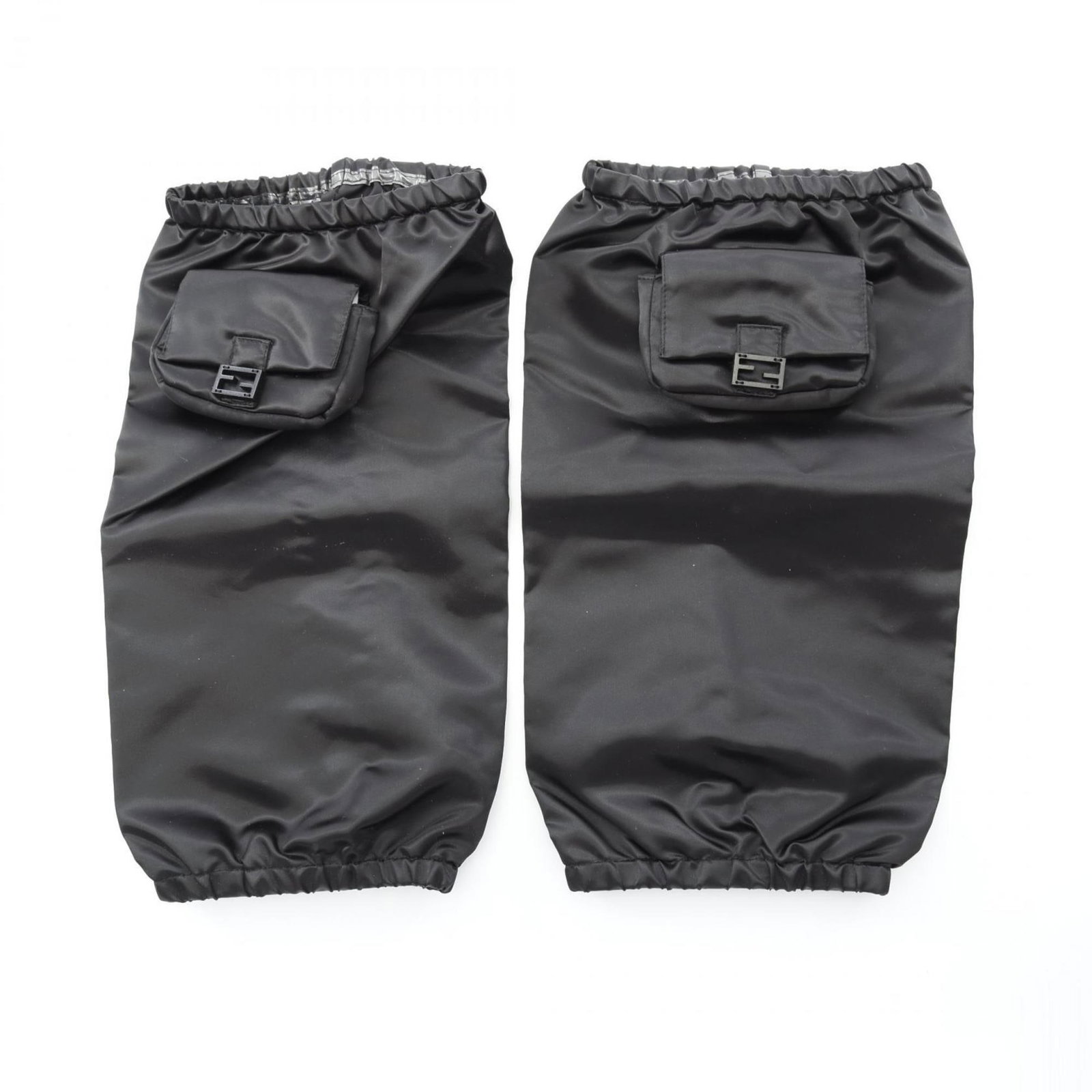 Fendi nylon legwarmers: Fendi nylon legwarmers Black Fendi nylon legwarmers made from high-quality nylon material. These iconic legwarmers are a classic accessory from the renowned Italian fashion brand Fendi. Item Specifics