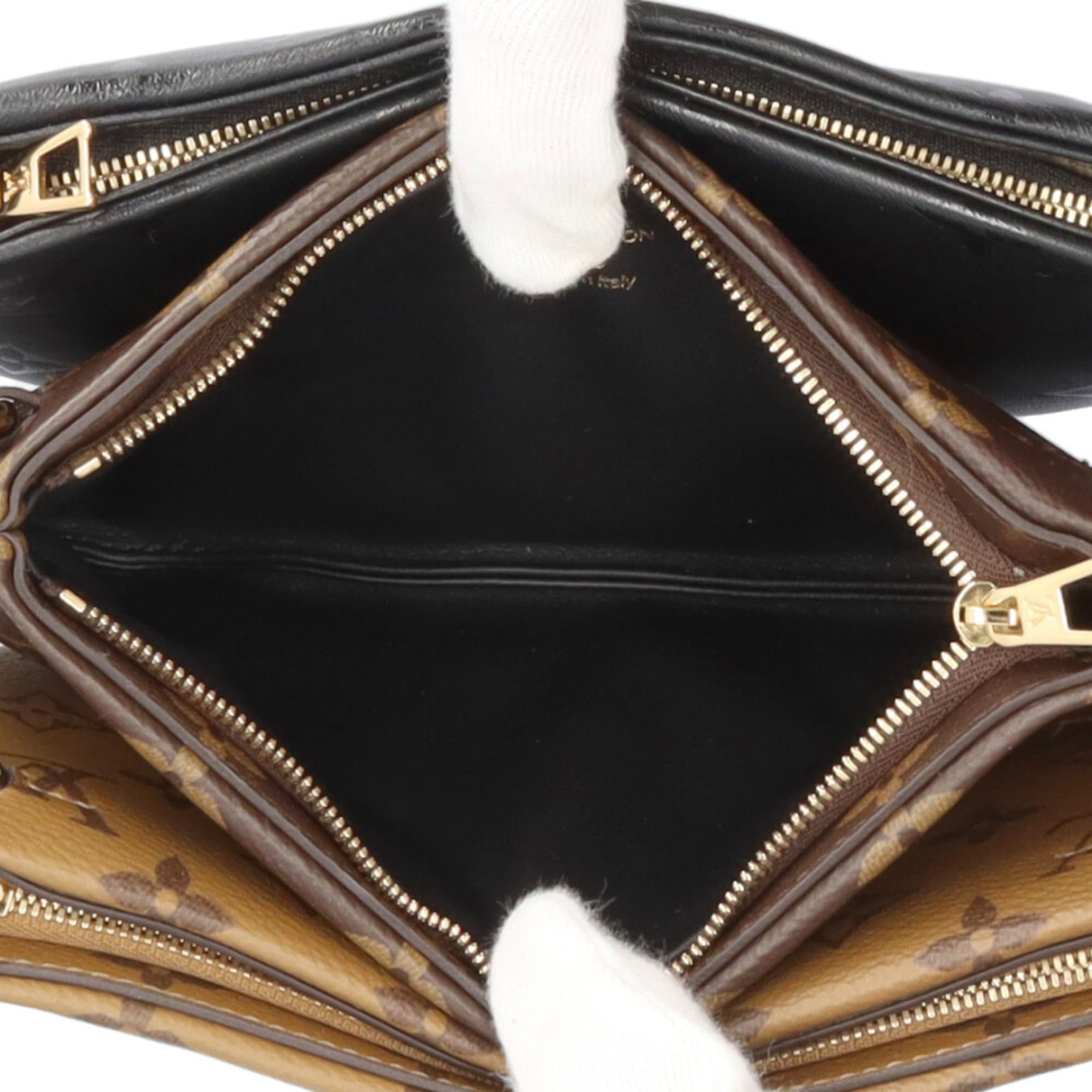 Monogram Reverse Pochette Bag Shoulder Louis Vuitton - 7
