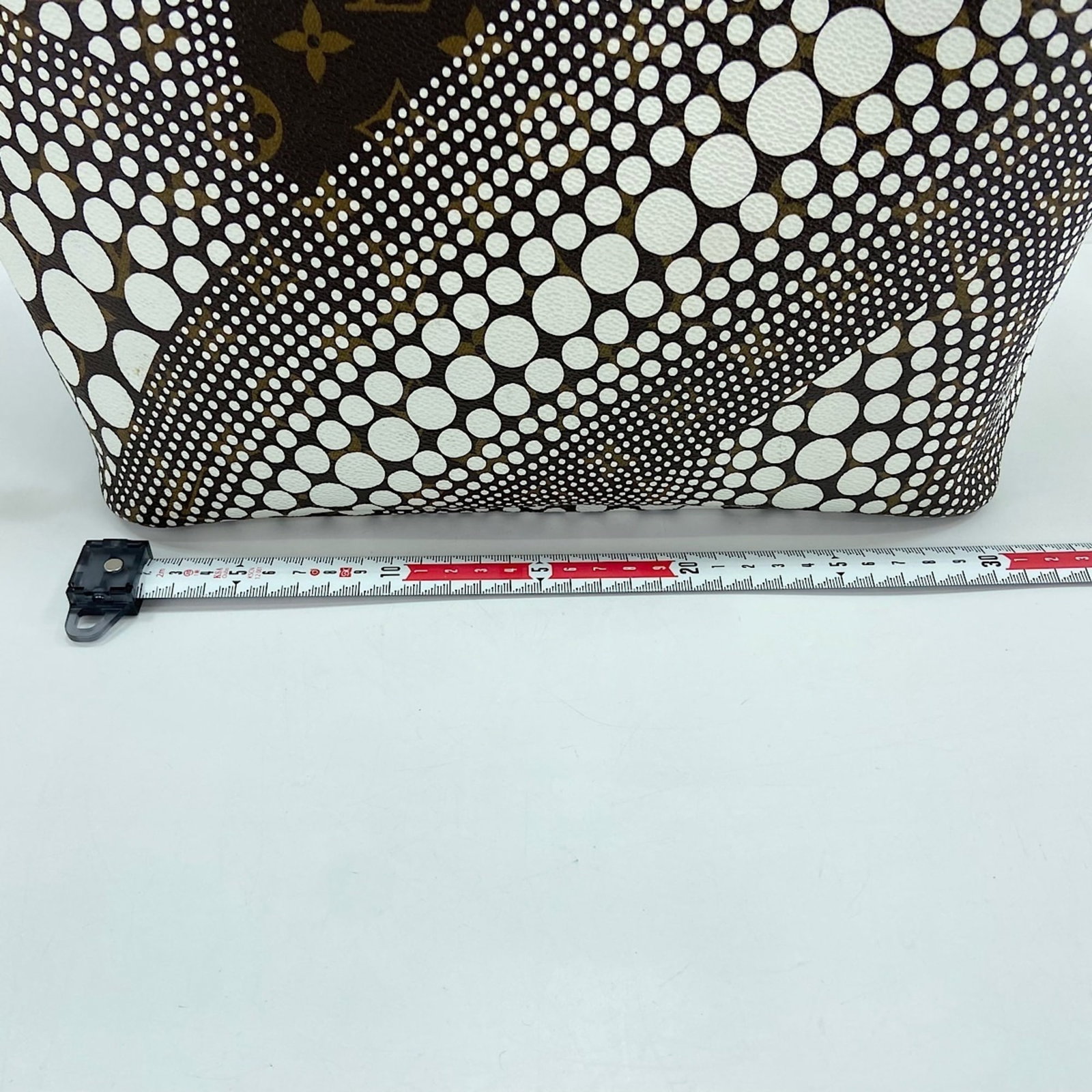 Louis Vuitton Monogram Tote - 4