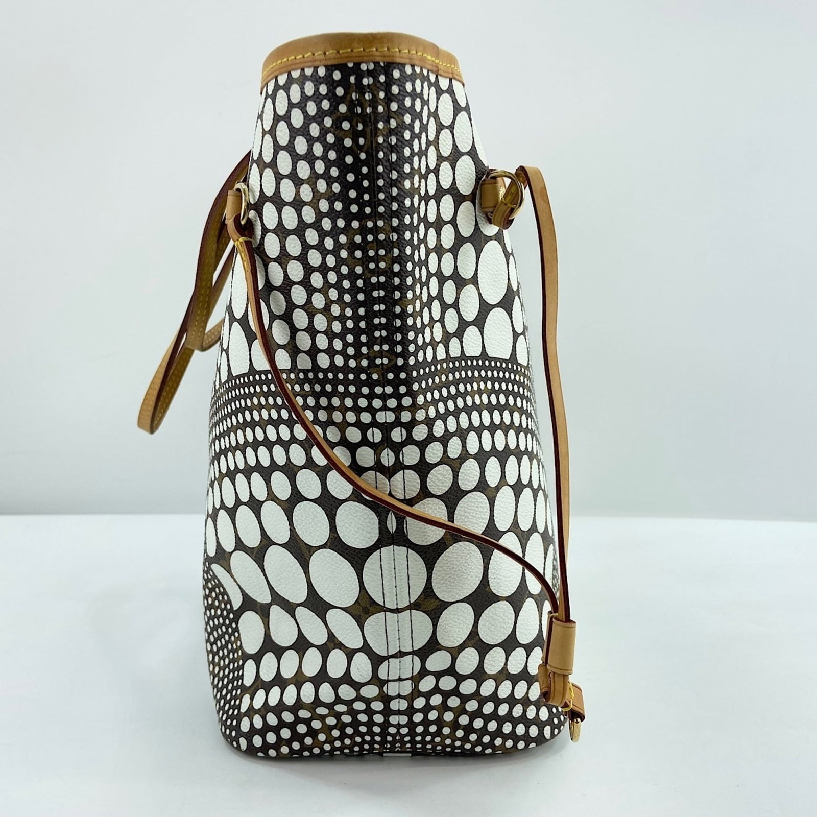 Louis Vuitton Monogram Tote - 5