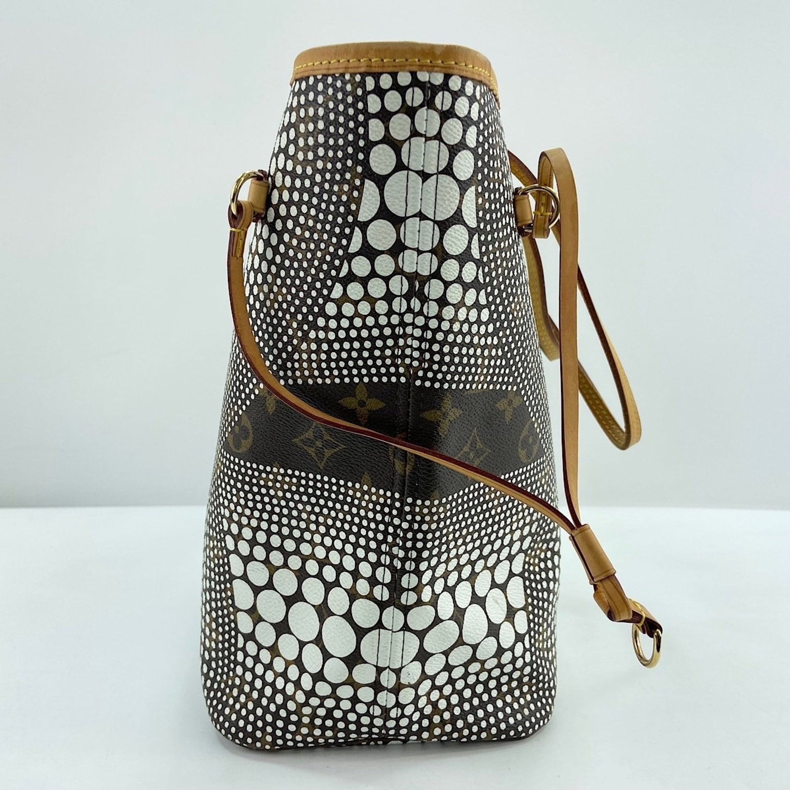 Louis Vuitton Monogram Tote - 6