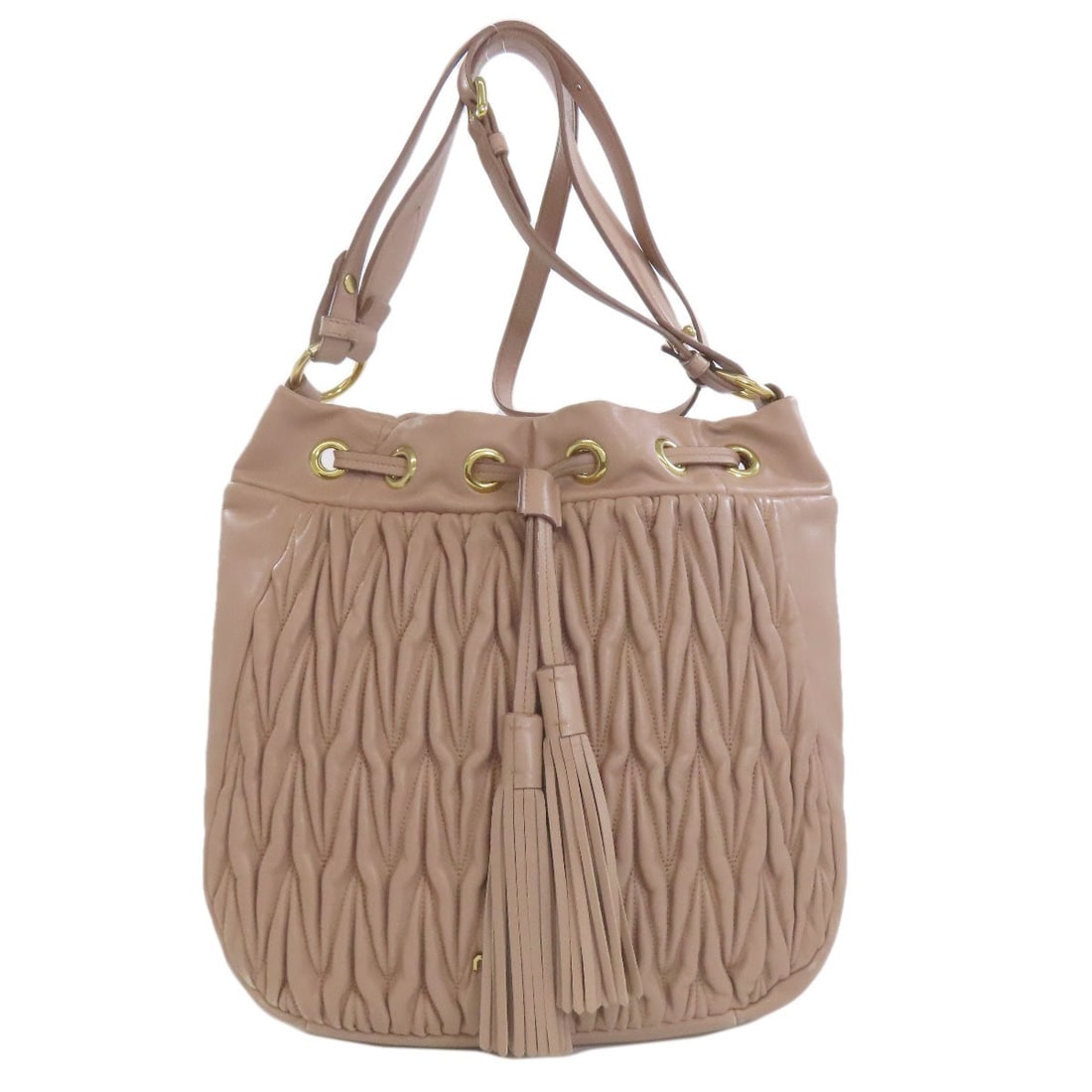 Miumiu One Belt Matelasse 2Way Shoulder Bag Leather: Miumiu One Belt Matelasse 2Way Shoulder Bag Leather Pink leather shoulder bag with a 2-way shoulder strap, bearing a signature. Made from high-quality leather, this stylish matelasse bag is a
