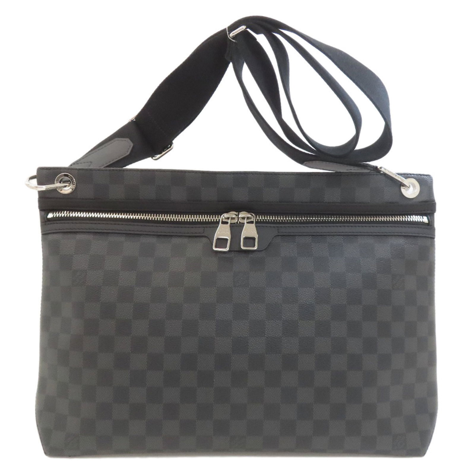 Shoulder Bag Damier Canvas By Louis Vuitton: Shoulder Bag Damier Canvas By Louis Vuitton Damier canvas pattern adds a touch of classic elegance to this black shoulder bag from Louis Vuitton, featuring a timeless design that exudes