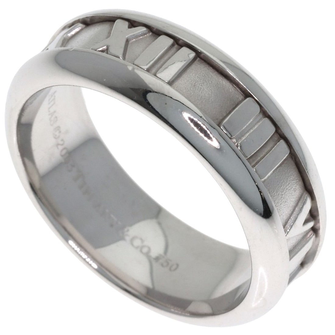 White Gold K18 Atlas Ring Tiffany&Co: White Gold K18 Atlas Ring Tiffany&Co K18 White Gold Atlas Ring from Tiffany&Co. is a sleek and sophisticated ring featuring a silver metal exterior with a K18 white gold band. This ring boasts a