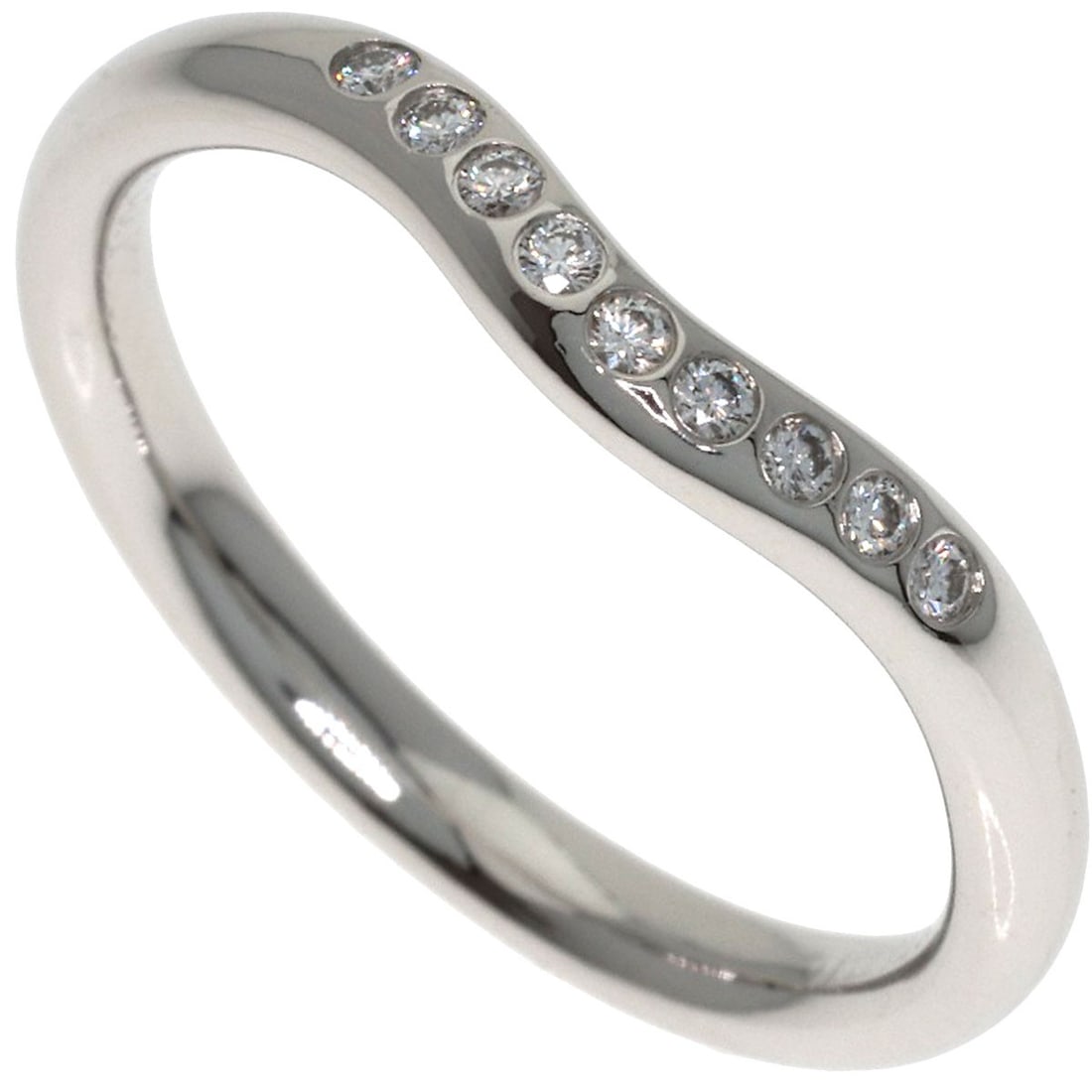 Tiffany&Co. Curved Band Diamond Ring Platinum Pt950: Tiffany&Co. Curved Band Diamond Ring Platinum Pt950 Platinum Pt950 Tiffany&Co. Curved Band Diamond Ring features a silver metal exterior and a main stone of diamond. The ring is made of platinum and i
