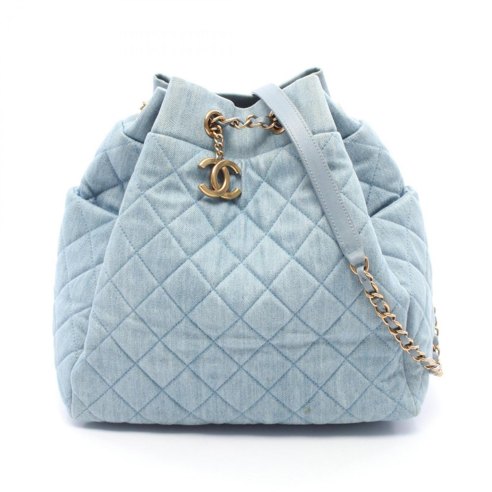 Denim Leather Chanel Shoulder Bag: Denim Leather Chanel Shoulder Bag Denim Leather Chanel Shoulder Bag. Made from a unique blend of denim and leather, this shoulder bag boasts a distinctive blue color and a compact size. Its 28cm dimen