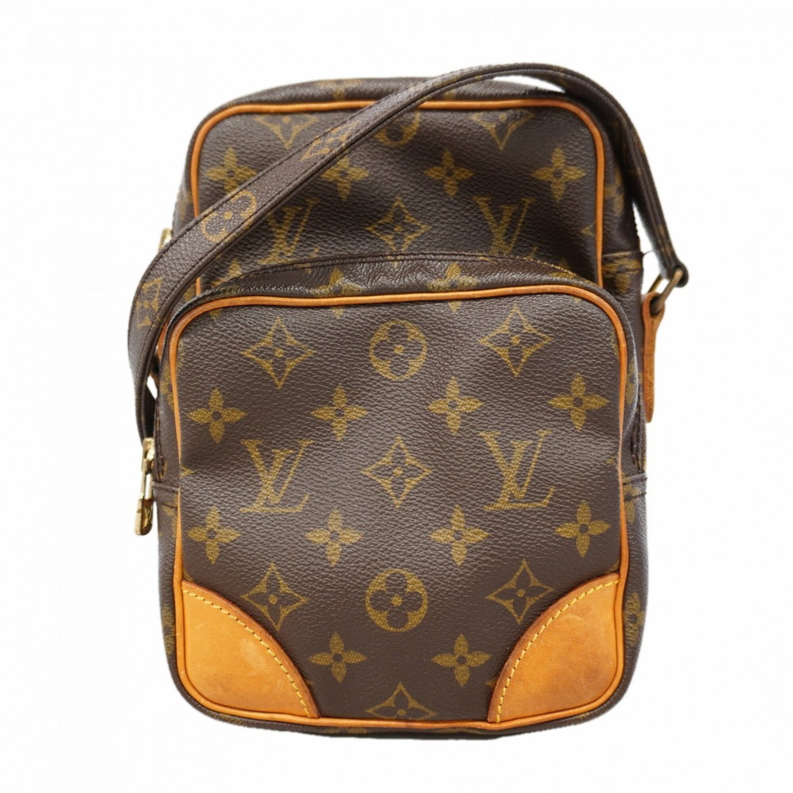 Shoulder Bag by Louis Vuitton: Shoulder Bag by Louis Vuitton Brown Louis Vuitton shoulder bag with dimensions 21cm x 15cm x 9cm. This stylish bag features a classic design with a signature LV monogram pattern. Made from