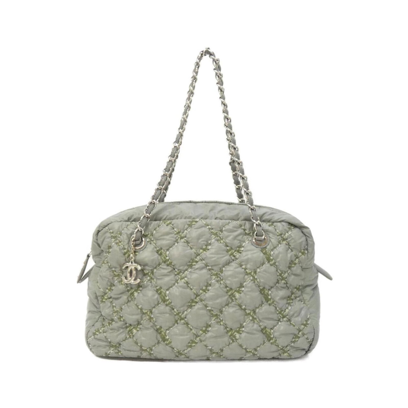 Nylon Chanel Bag Shoulder: Nylon Chanel Bag Shoulder Nylon Chanel Bag Shoulder features a sleek gray color and silver hardware, making for a stylish and versatile accessory. Measuring 23cm x 34cm x 12.5cm, this shoulder bag is