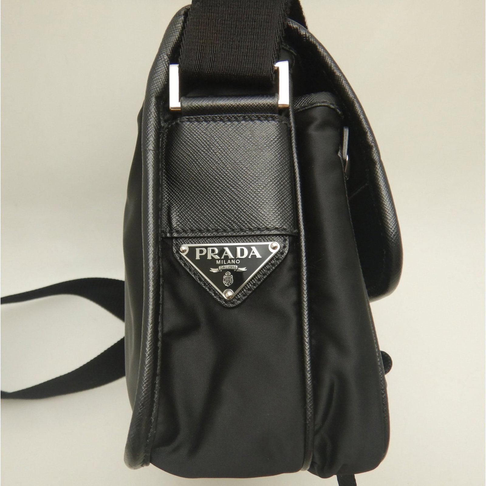 Shoulder Bag Leather Prada - 10