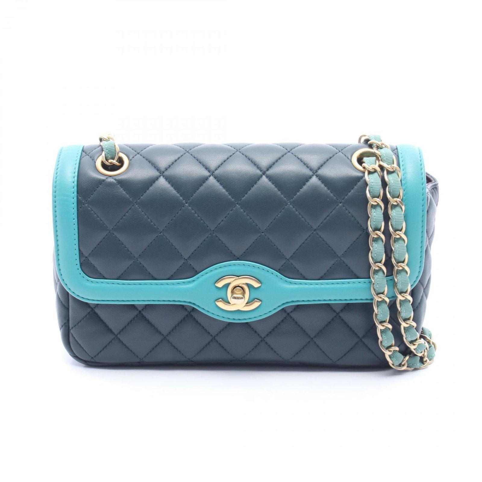 Shoulder Bag Leather Handbag Chanel: Shoulder Bag Leather Handbag Chanel The Chanel MPN A01112 Shoulder Bag is a stylish and sophisticated leather handbag, featuring a vibrant green color and gold hardware. Made from high-quality