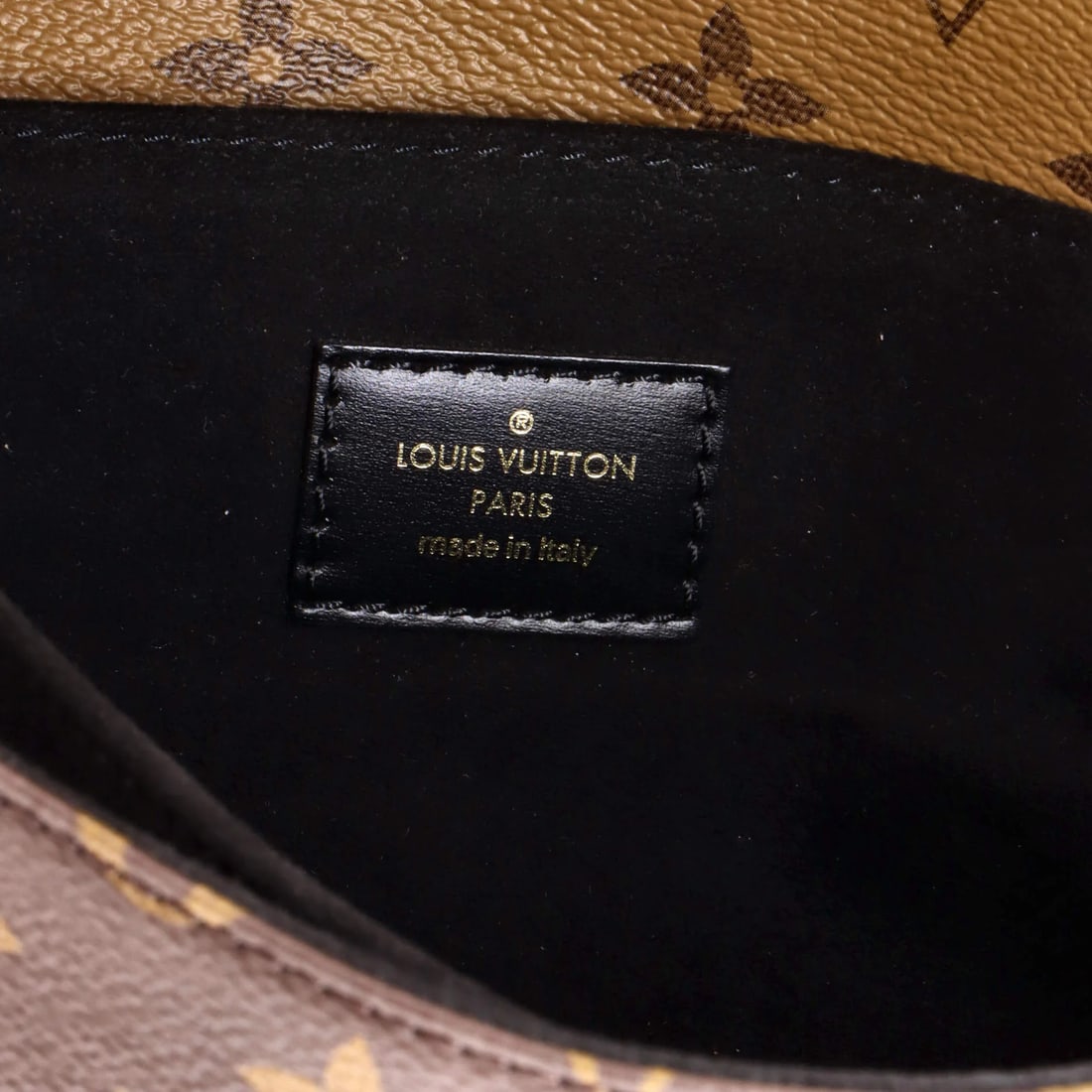 Monogram Reverse Canvas Pochette Louis Vuitton - 8