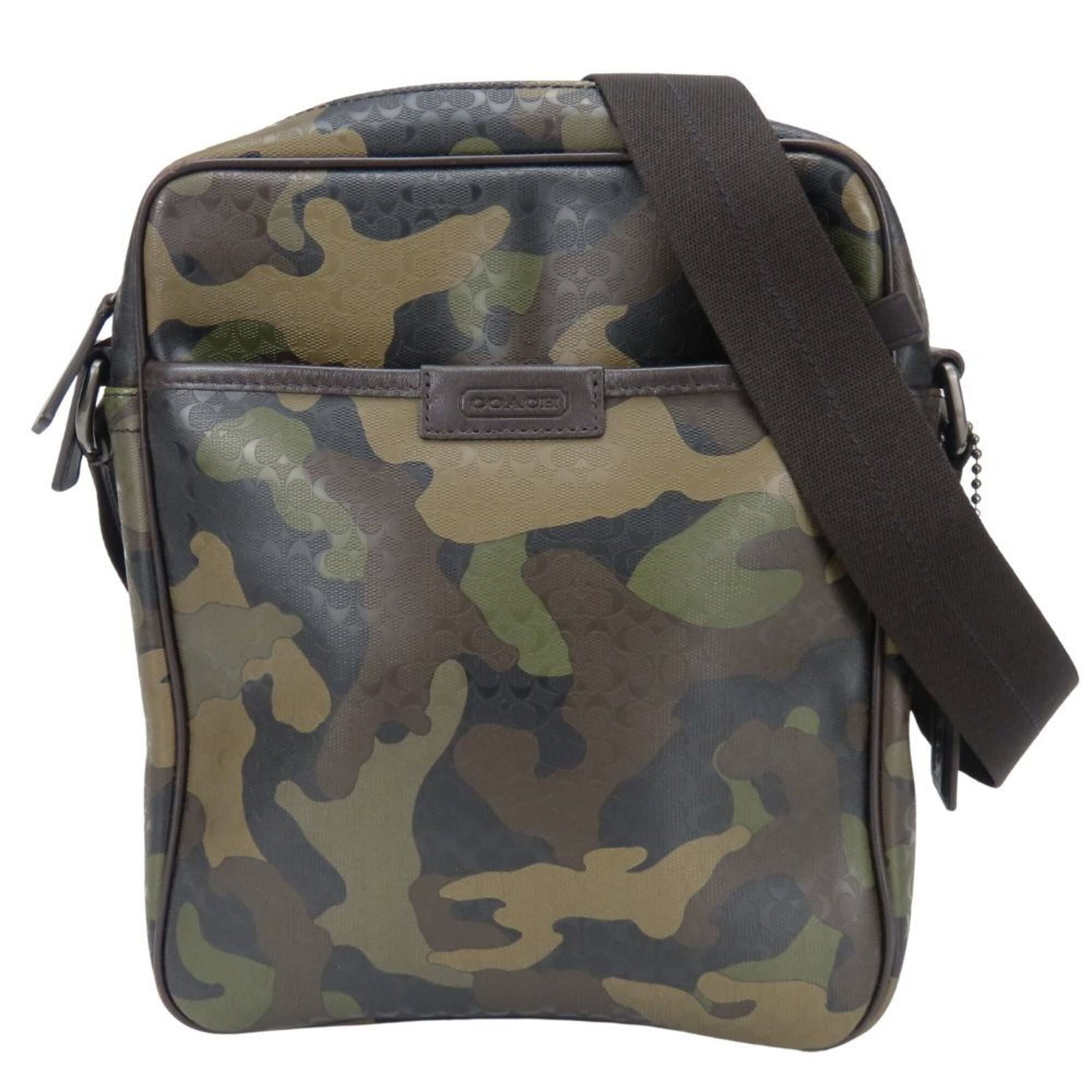 PVC Coach Bag Shoulder: PVC Coach Bag Shoulder This Coach Line PVC Coach Bag Shoulder features a sleek black and khaki design, with a durable PVC material that provides long-lasting protection. Measuring 25cm x 20.5cm x