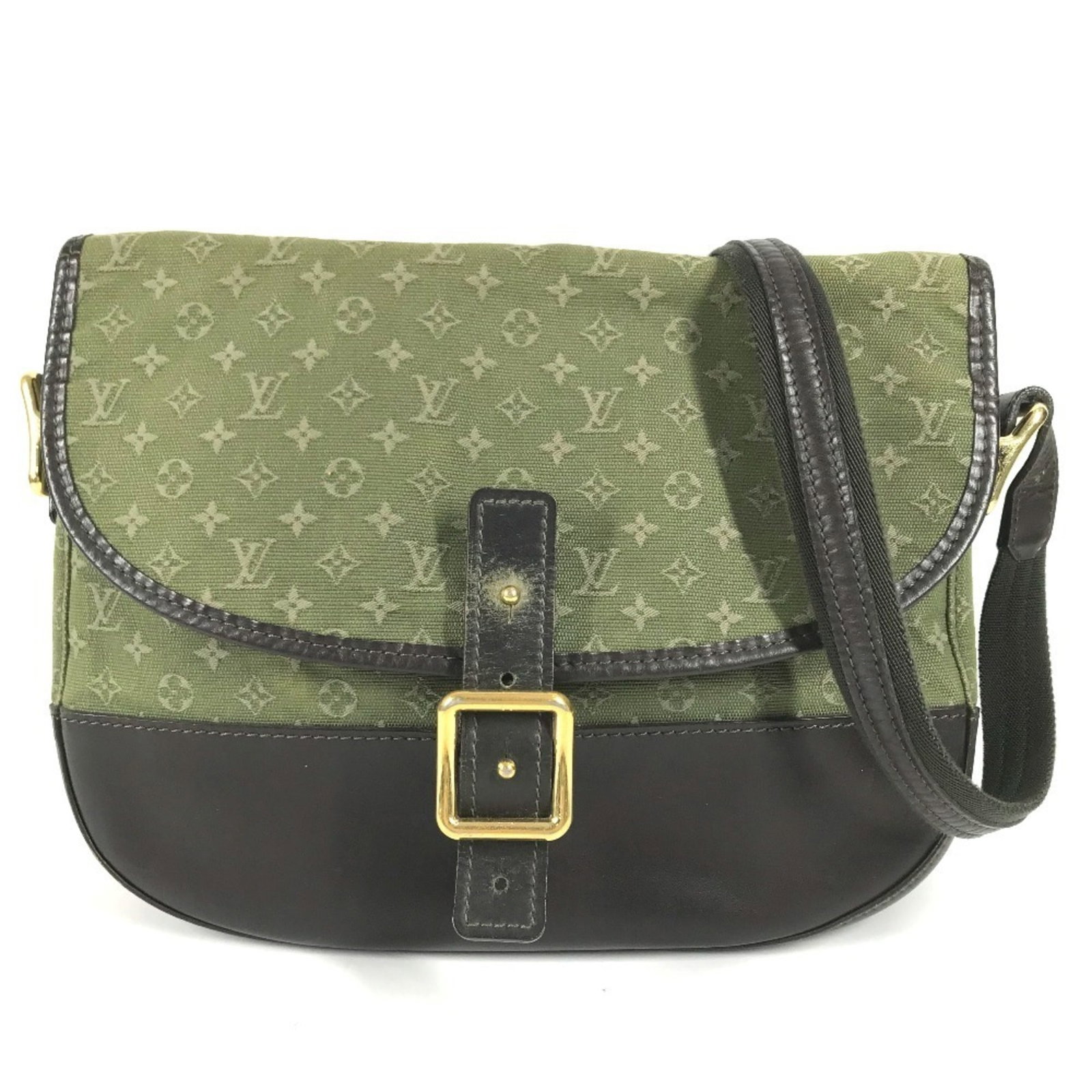 Louis Vuitton Mini Pochette Monogram Shoulder Bag: Louis Vuitton Mini Pochette Monogram Shoulder Bag The Louis Vuitton Mini Pochette Monogram Shoulder Bag is a stylish and compact accessory, measuring 23cm x 28cm x 7cm. Its iconic Monogram Mini patter