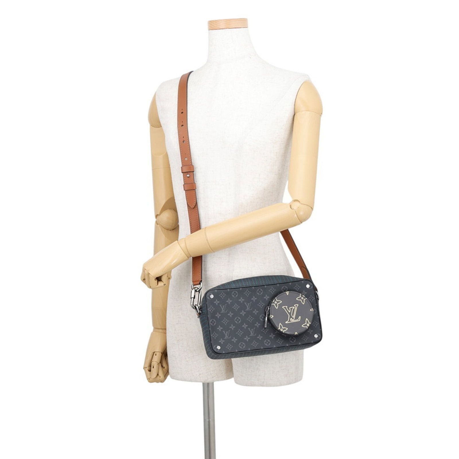 Louis Vuitton Handbag Shoulder Bag Monogram Eclipse - 4