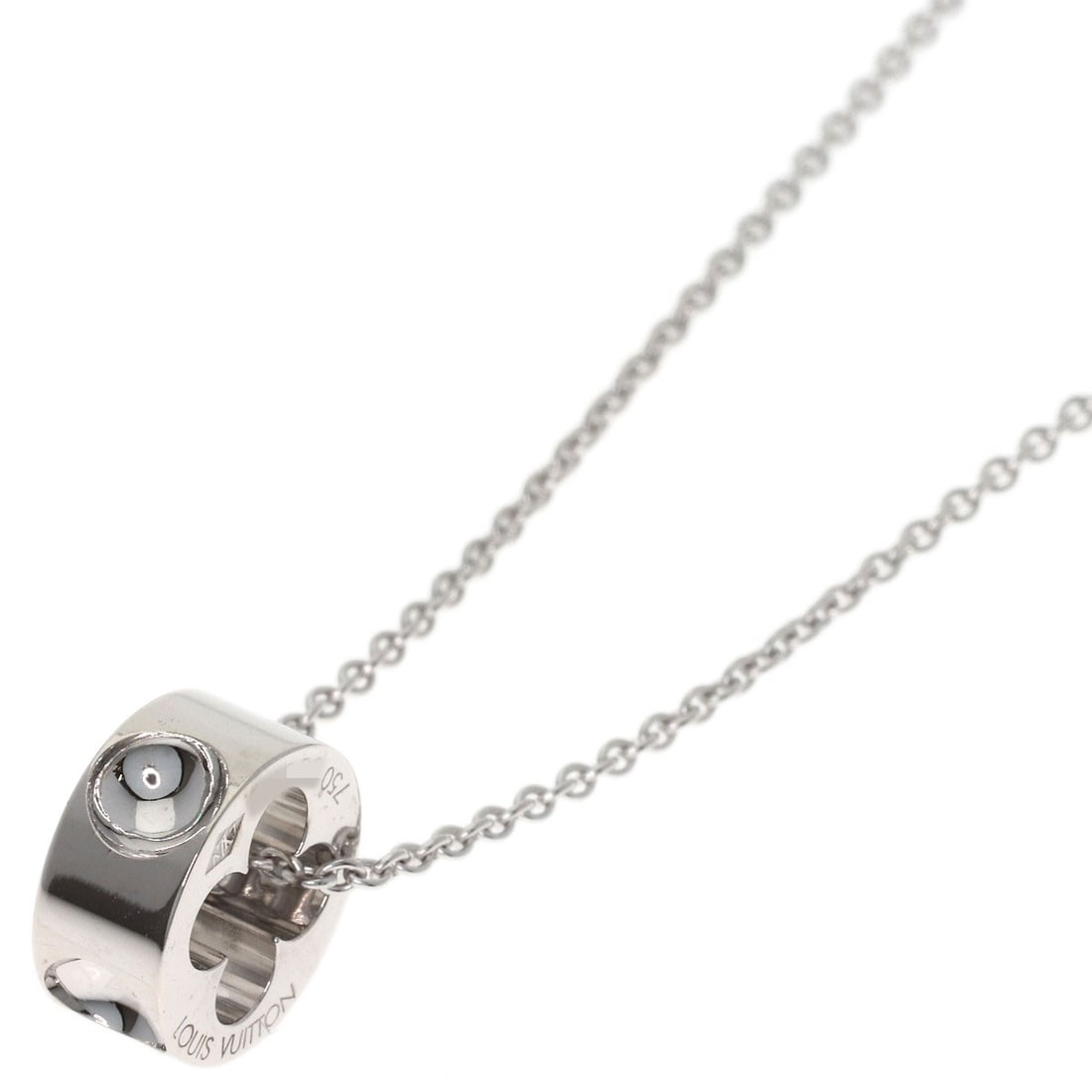 K18 White Gold Louis Vuitton Empreinte Necklace Pandantif: K18 White Gold Louis Vuitton Empreinte Necklace Pandantif K18 White Gold Louis Vuitton Empreinte Necklace Pendant is a stunning piece featuring K18 white gold material and a silver metal exterior. Thi