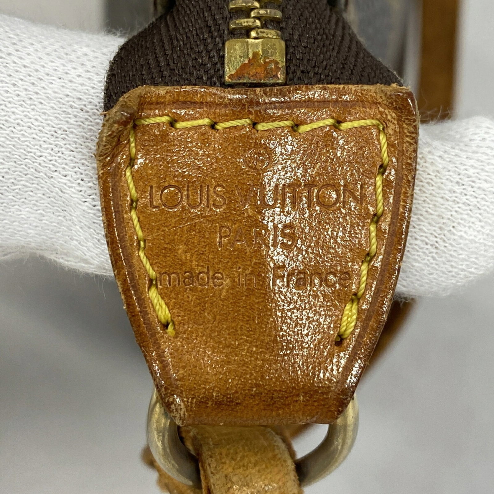 Louis Vuitton Pouch - 5