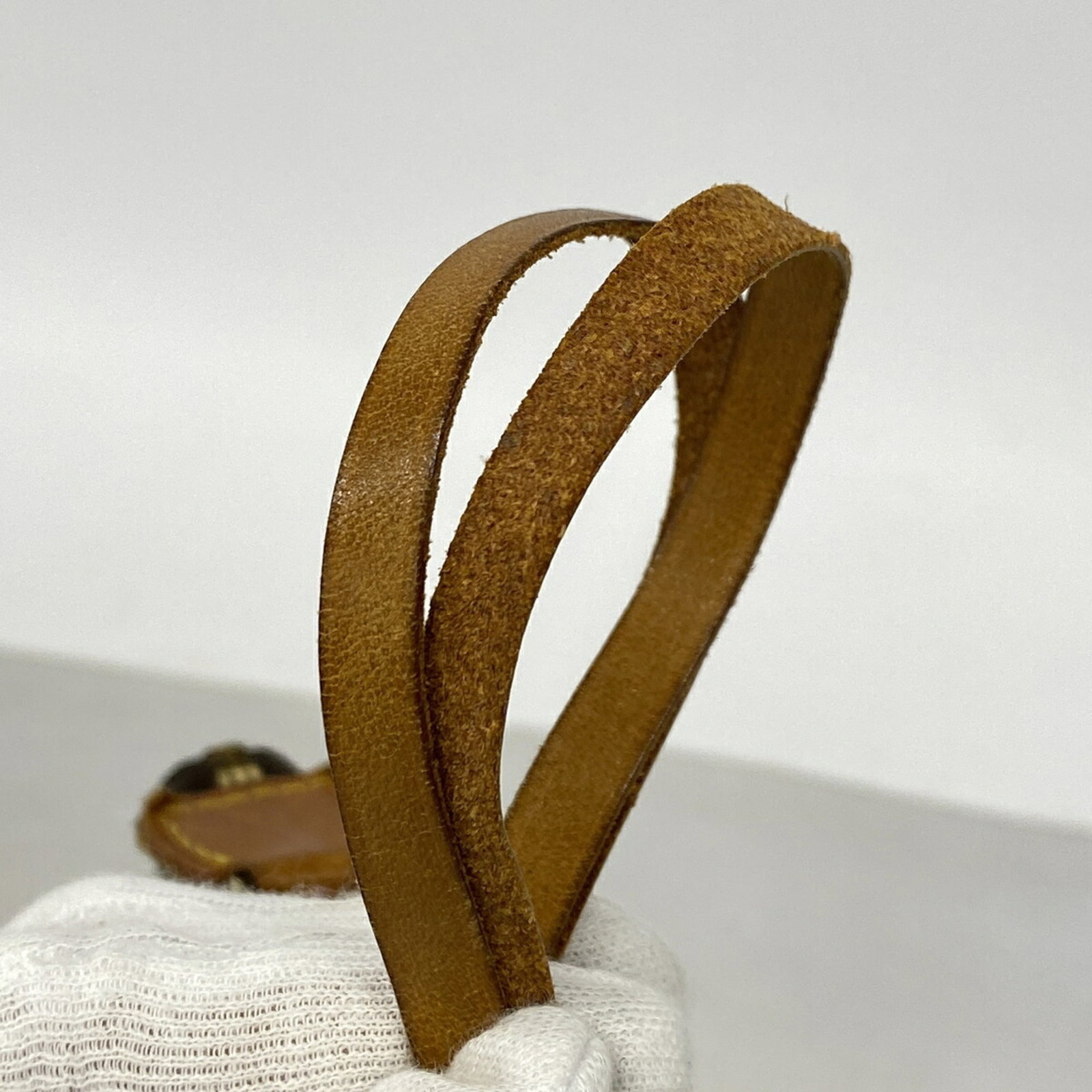 Louis Vuitton Pouch - 6