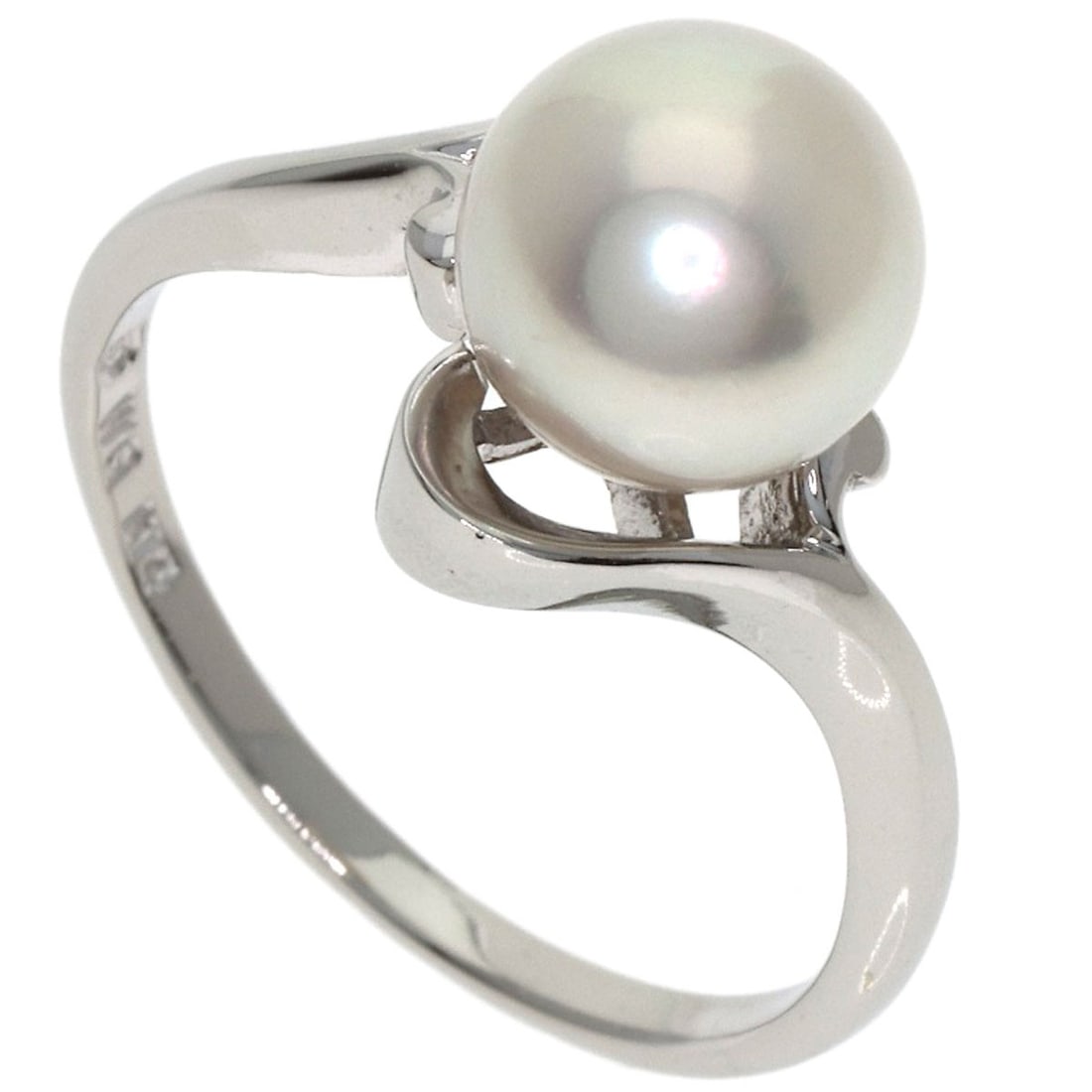 K14 White Gold Pearl Ring Mikimoto: K14 White Gold Pearl Ring Mikimoto K14 White Gold Pearl Ring Mikimoto features a stunning silver-toned K14 white gold setting, showcasing a beautiful pearl as the main attraction. This elegant ring bo