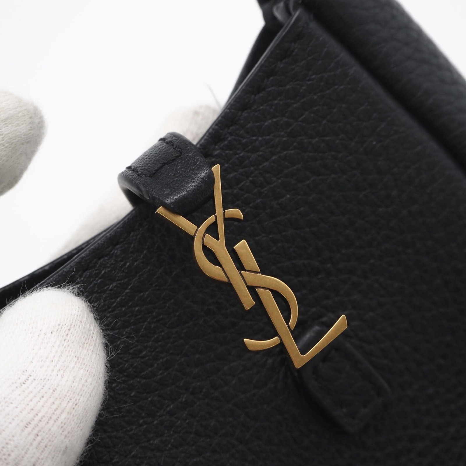 Saint Laurent Pouch Leather - 10
