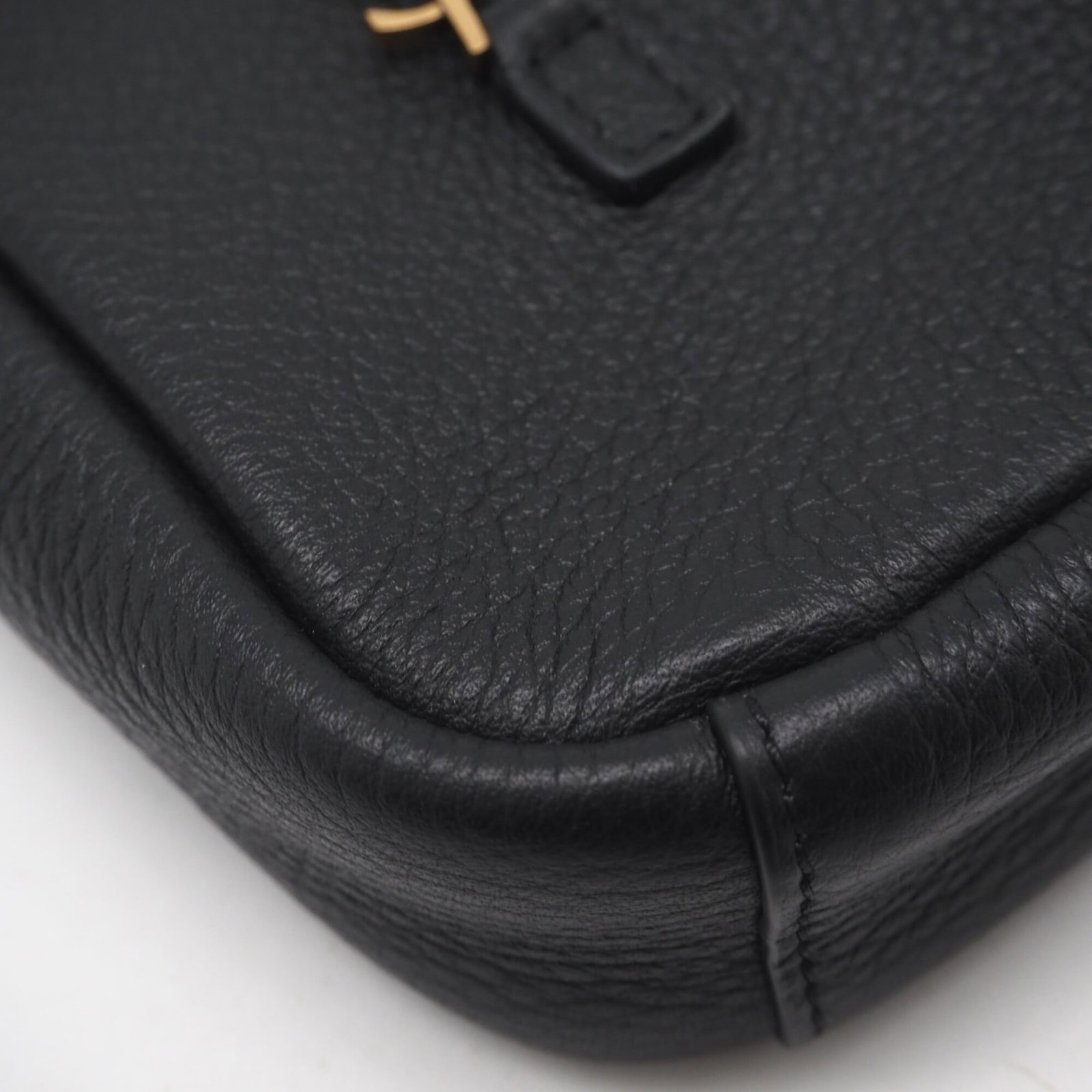 Saint Laurent Pouch Leather - 9
