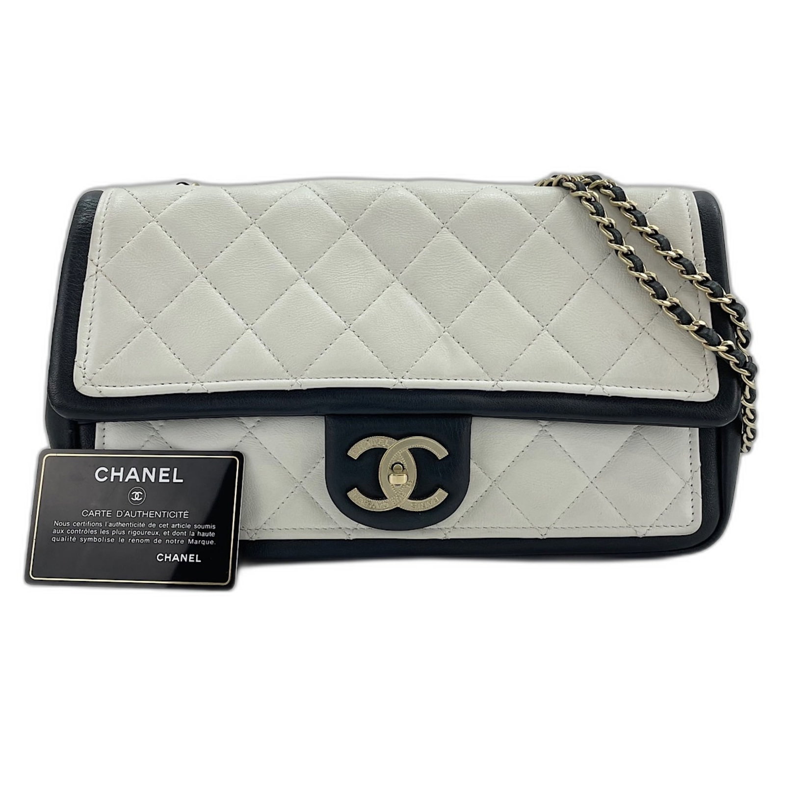 Shoulder Bag by Chanel: Shoulder Bag by Chanel Black Matelasse Shoulder Bag by Chanel, 14cm x 26cm x 6cm, features a sleek design with a 26cm drop handle. This stylish bag is made with a classic Chanel style, perfect for