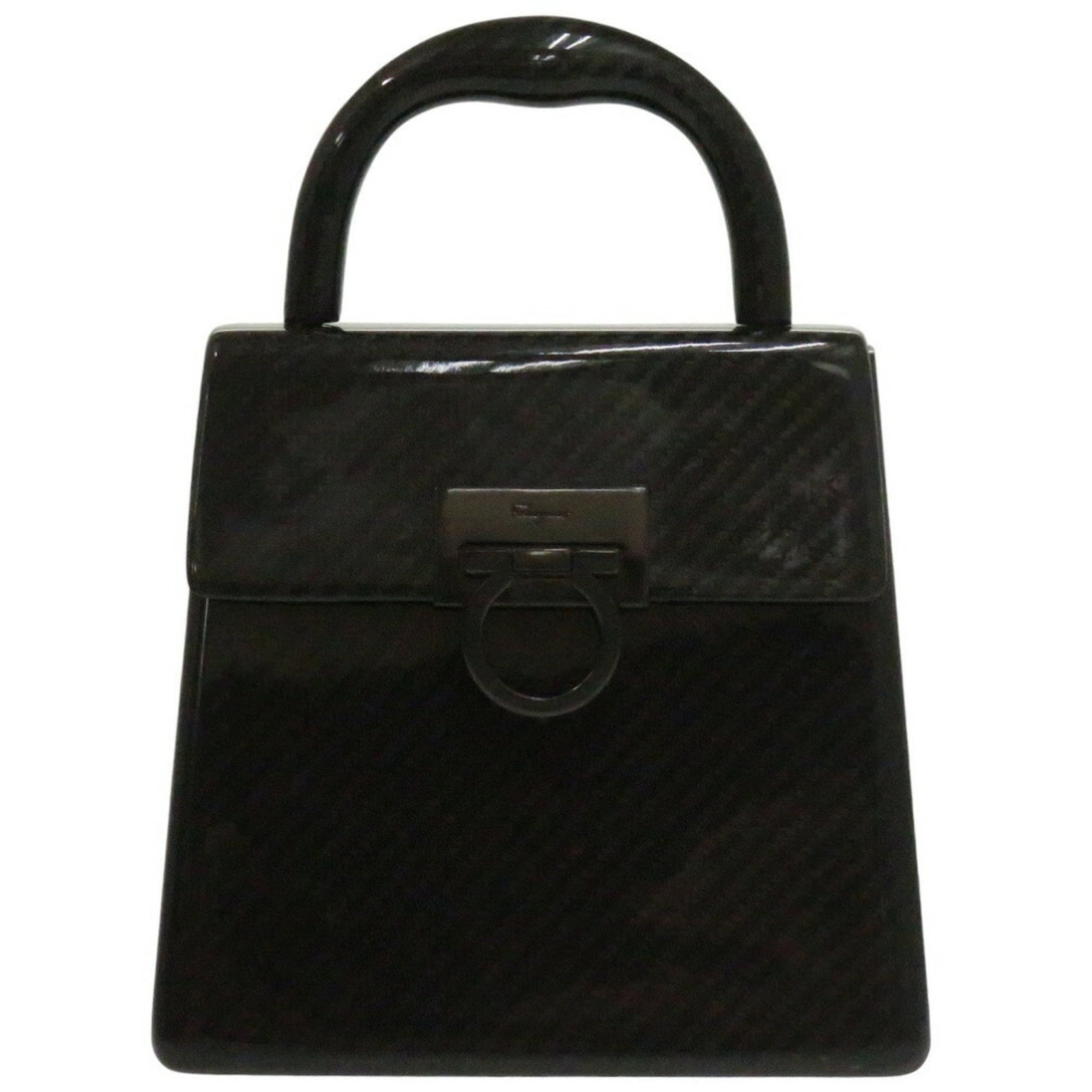 Handbag Ferragamo Salvatore: Handbag Ferragamo Salvatore Black Salvatore Ferragamo handbag with a sleek design, measuring 19cm x 20cm x 10cm. Comes with a dust bag for added protection. A stylish accessory for everyday use. Item