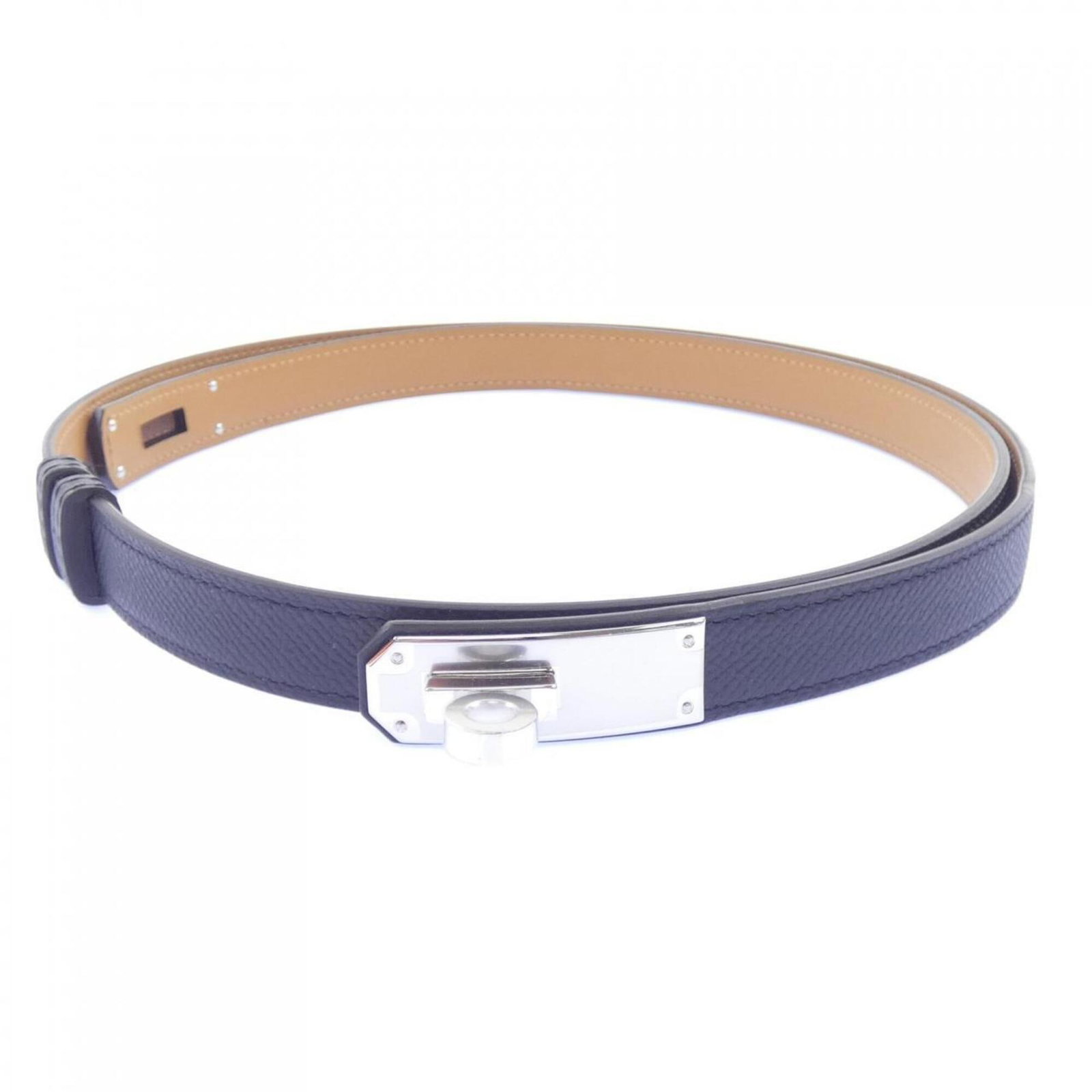Hermes Standard Belt: Hermes Standard Belt Standard belt from renowned luxury brand Hermes, crafted with precision and attention to detail. Measuring 105cm in length and 1.5cm in width, this sleek black belt is designed fo