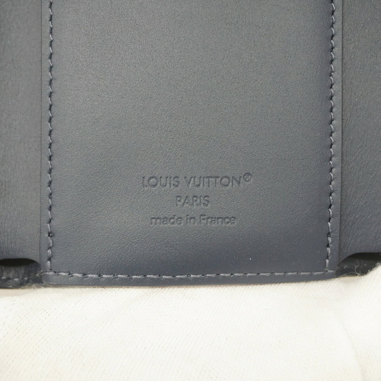 Louis Vuitton Wallet (Tri-Fold) - 4