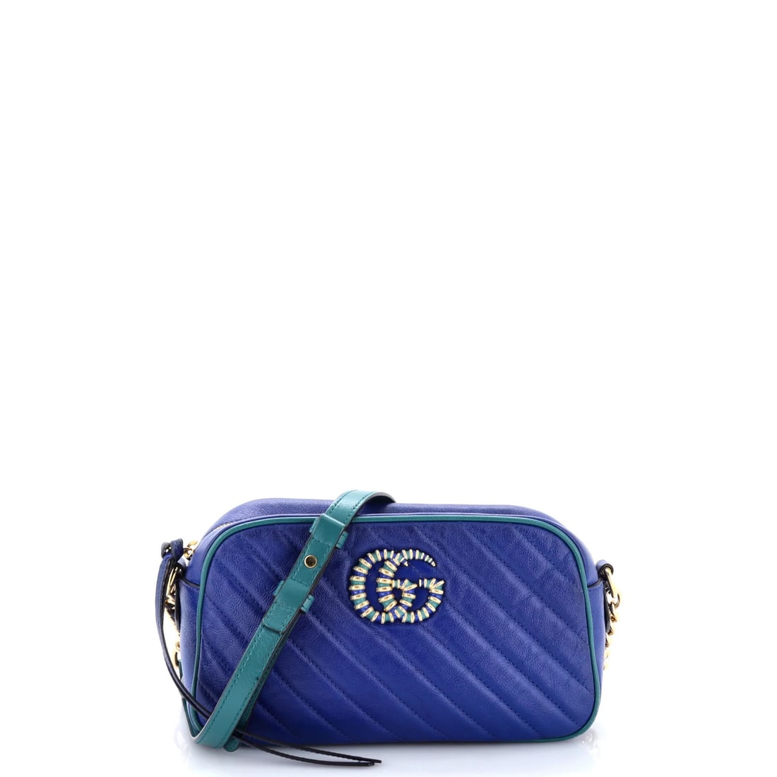 Leather Small Quilted Diagonal Bag Gucci GG Marmont Shoulder: Leather Small Quilted Diagonal Bag Gucci GG Marmont Shoulder Small, quilted leather Gucci GG Marmont shoulder bag with a diagonal design, featuring a blue exterior and neutral interior, measures 5.5" 
