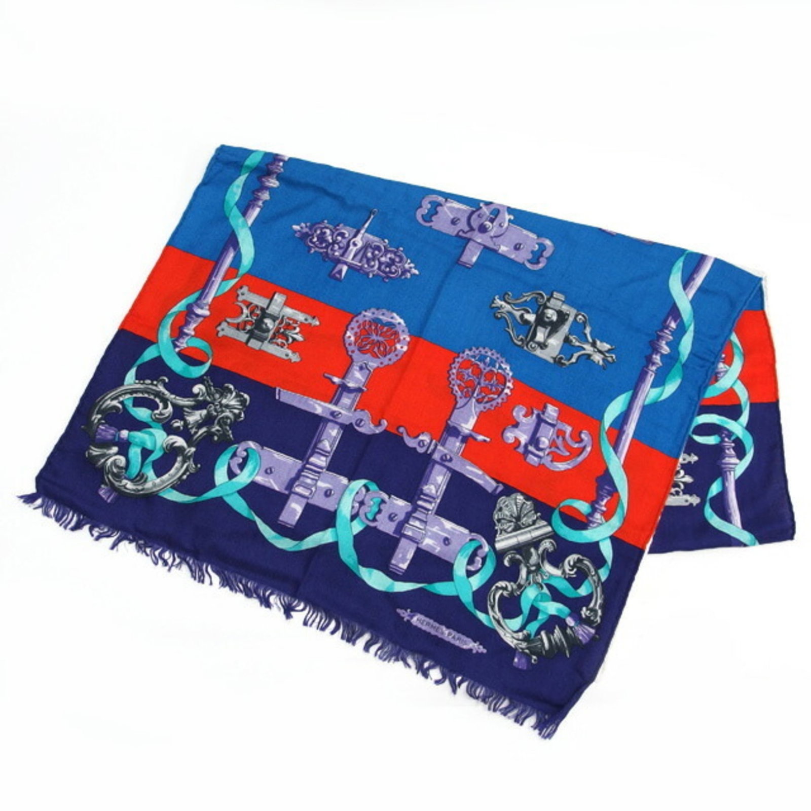 Hermes Stole Cashmere Silk: Hermes Stole Cashmere Silk Stole from the renowned French fashion house, this Hermes Cashmere Silk stole boasts a vibrant, multi-colored design that showcases the luxurious blend of cashmere and silk.