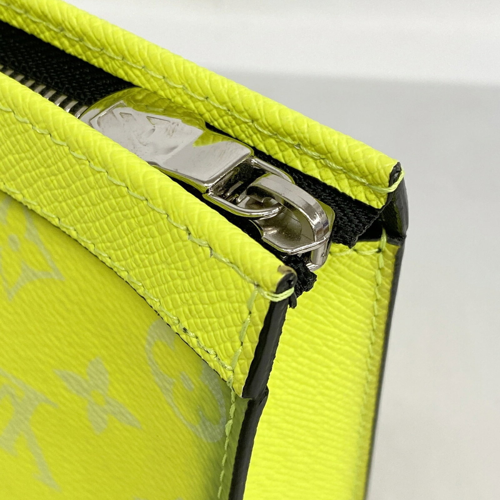 Louis Vuitton Bag - 7