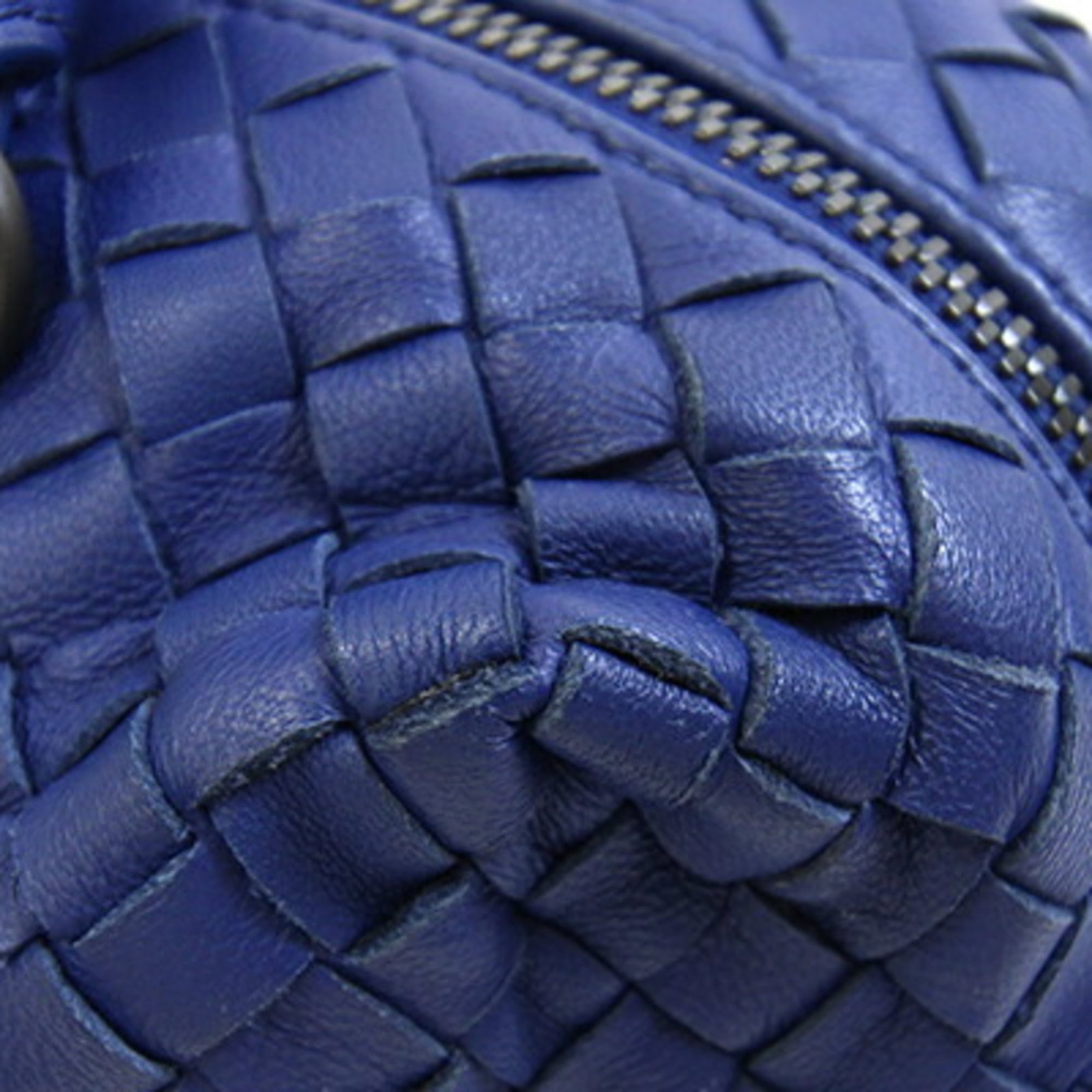 Veneta Leather Handbag - 5