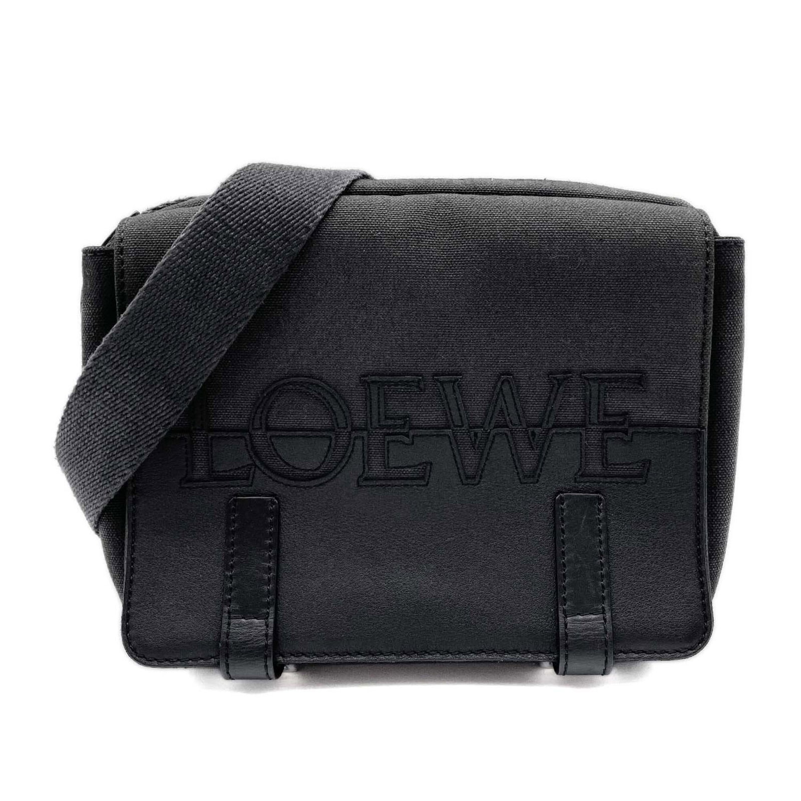 Shoulder Bag Canvas Leather Messenger Bag: Shoulder Bag Canvas Leather Messenger Bag Canvas and leather combine in this sleek messenger bag, measuring 18cm x 24cm x 9cm. The bag's canvas and leather construction provides a durable and stylish 