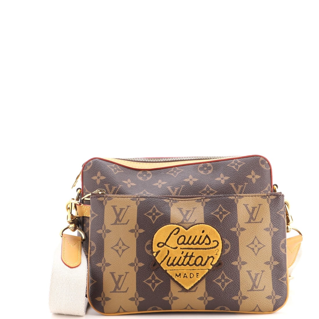 Trio Messenger Bag Canvas Louis Vuitton Nigo Stripes Monogram Limited Edition: Trio Messenger Bag Canvas Louis Vuitton Nigo Stripes Monogram Limited Edition Trio Messenger Bag Canvas Louis Vuitton Nigo Stripes Monogram Limited Edition - A unique and stylish accessory, this Louis