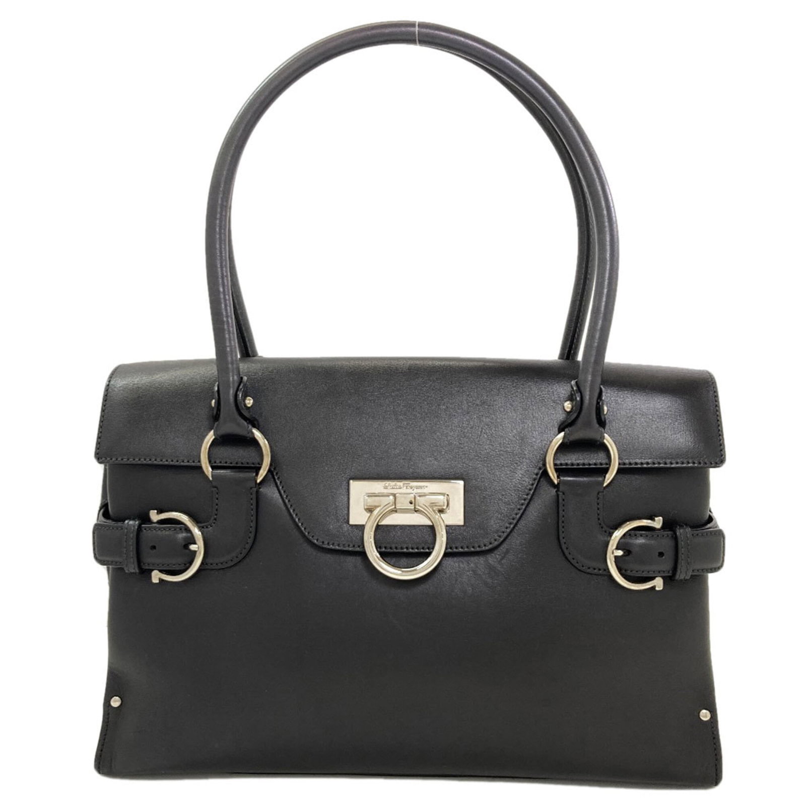Bag Leather Salvatore Ferragamo Tote: Bag Leather Salvatore Ferragamo Tote Black leather Salvatore Ferragamo tote bag with dimensions 23cm x 33cm x 10cm. This stylish tote features high-quality leather construction and a classic design.