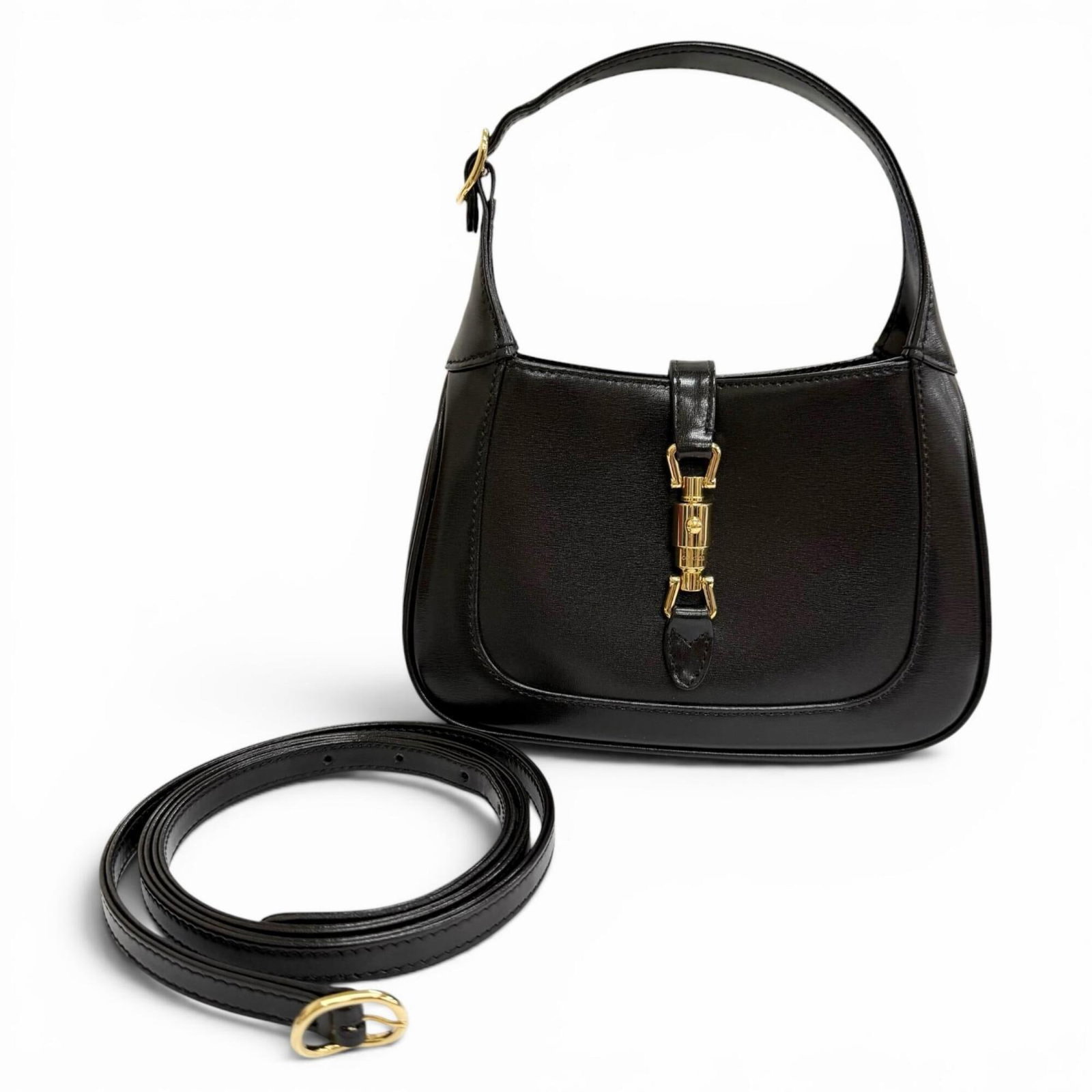 Shoulder Bag Leather Handbag Gucci: Shoulder Bag Leather Handbag Gucci Black leather shoulder bag from Gucci, Italy, with gold hardware and dimensions of 12.5cm x 19cm x 2.5cm. This classic design showcases the brand's signature style, 