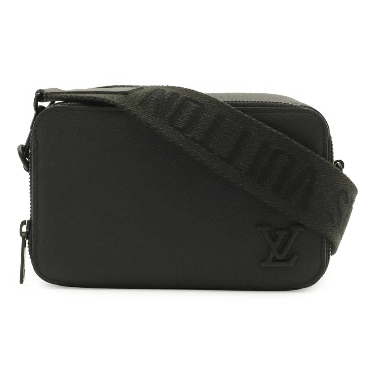 Leather Louis Vuitton Clutch Bag Shoulder: Leather Louis Vuitton Clutch Bag Shoulder Leather Louis Vuitton Clutch Bag Shoulder is made from high-quality leather, measuring 11cm x 18cm x 6cm. The classic design of this shoulder bag features a t