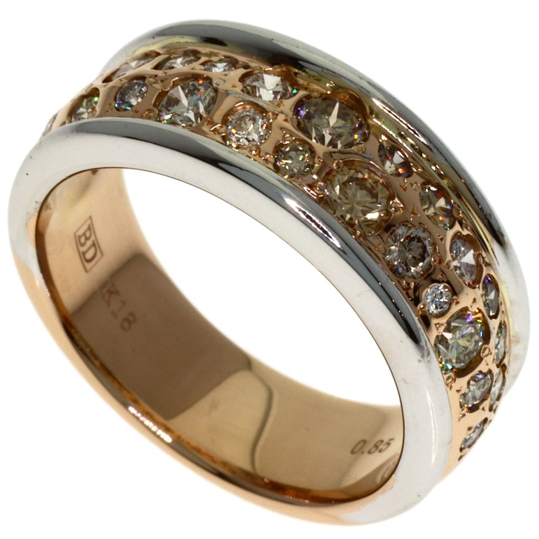 Kashikey Melange Brown Diamond Ring K18Bg: Kashikey Melange Brown Diamond Ring K18Bg Kashikey Melange Brown Diamond Ring K18Bg is a stunning gold ring featuring a 0.85ct D color diamond. The ring's K18BG metal and open closure add a touch of